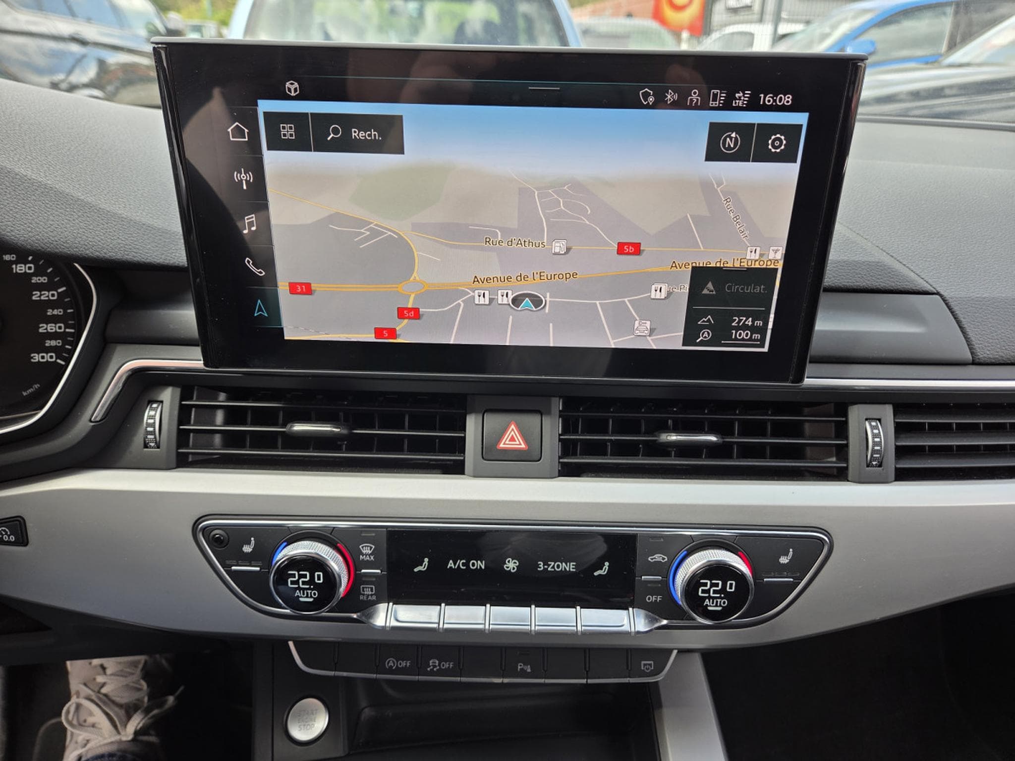 Audi A4 TDI AVANT S-TRONIC 163CV (2020) - Photo 12