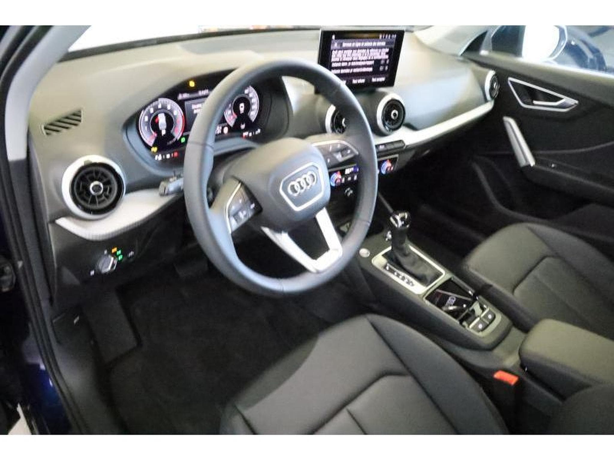 Audi Q2 S-Line (2026) - Foto 13