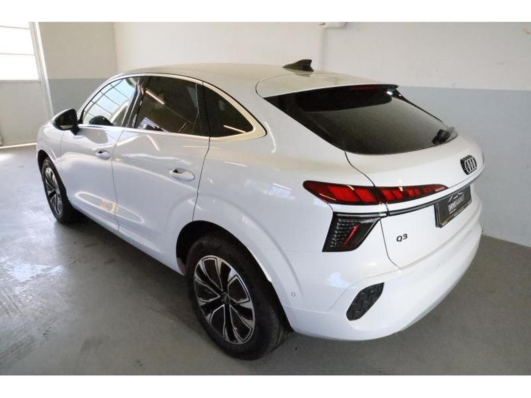 Audi Q3 Sportback (2026) - Foto 11