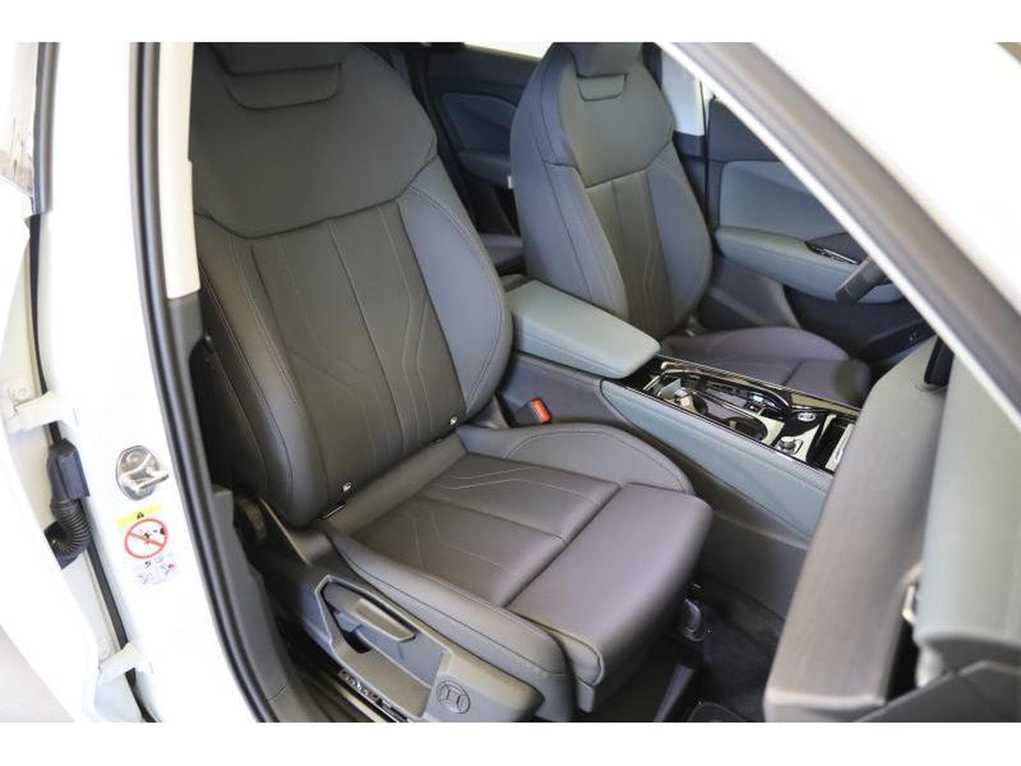 Audi Q3 Sportback (2026) - Foto 12