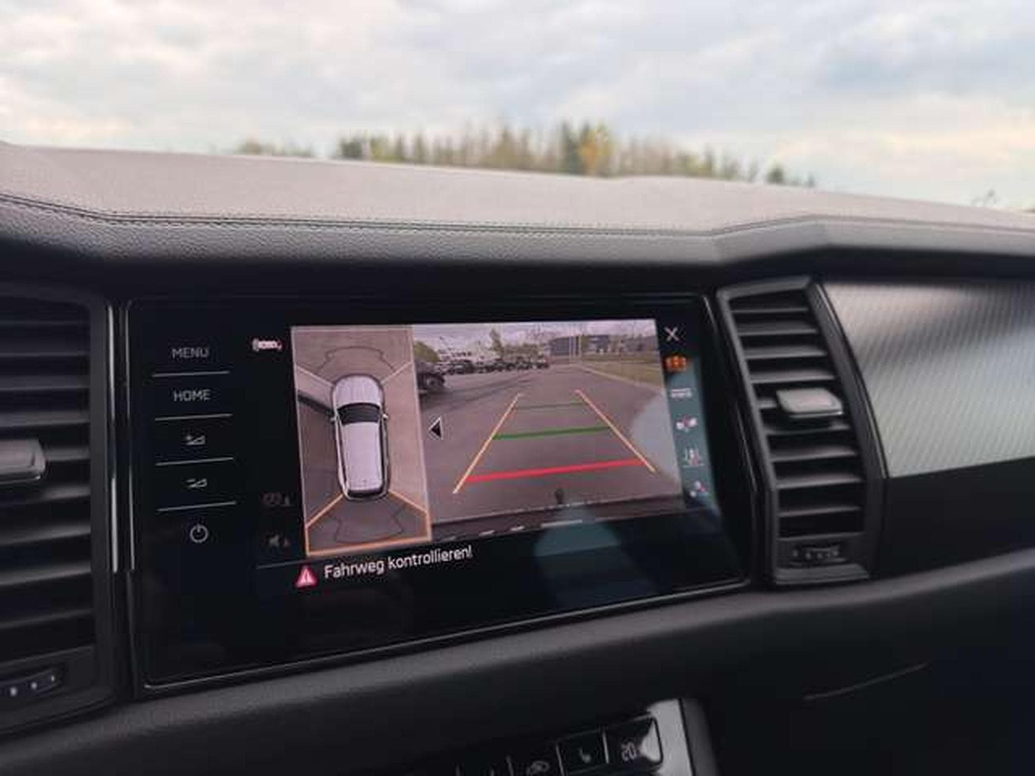 Skoda Kodiaq Sportline 4x4/Matrix/360°/ACC/AHK (2024) - Photo 24