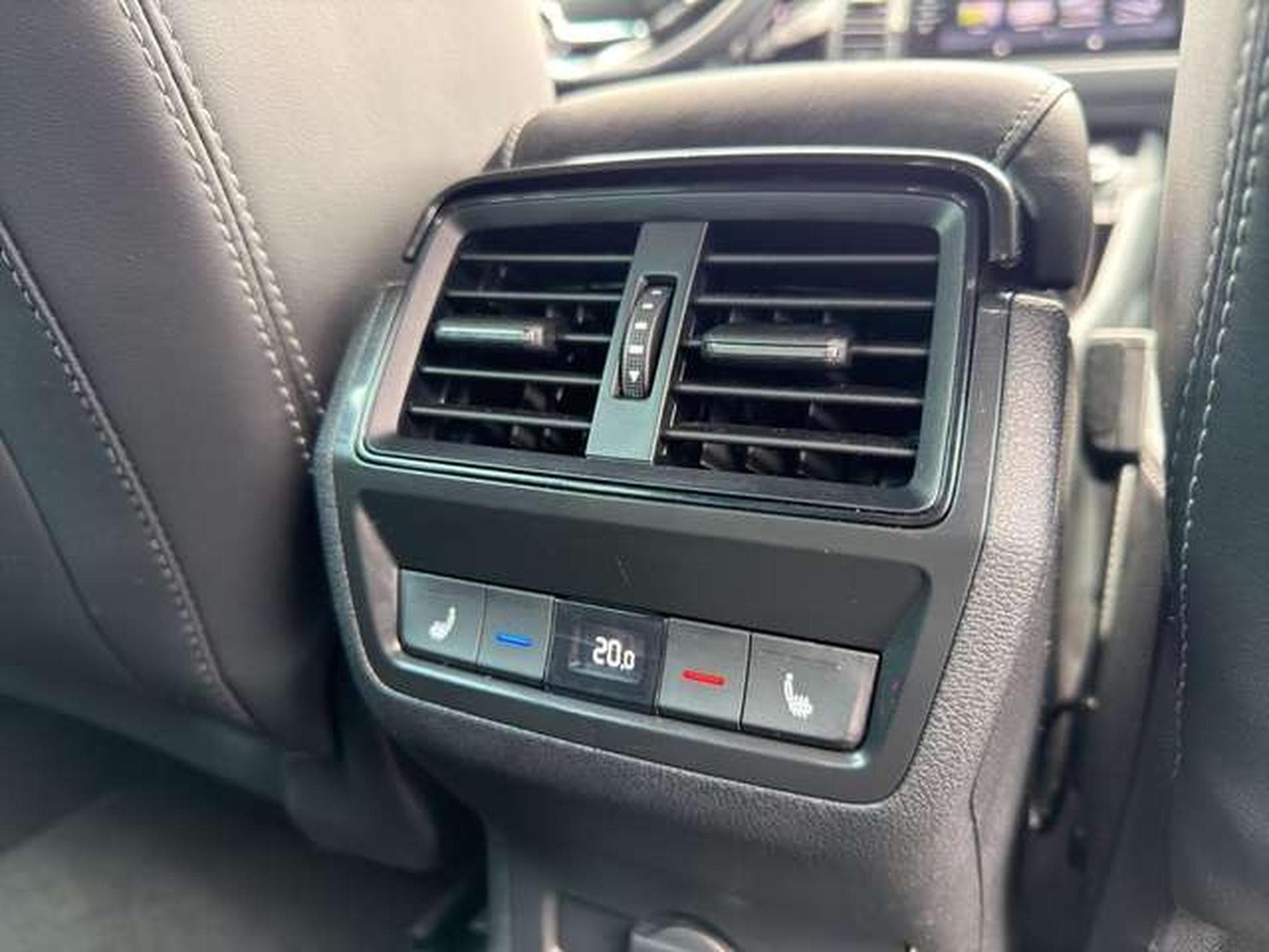 Skoda Kodiaq Sportline 4x4/Matrix/360°/ACC/AHK (2024) - Photo 27