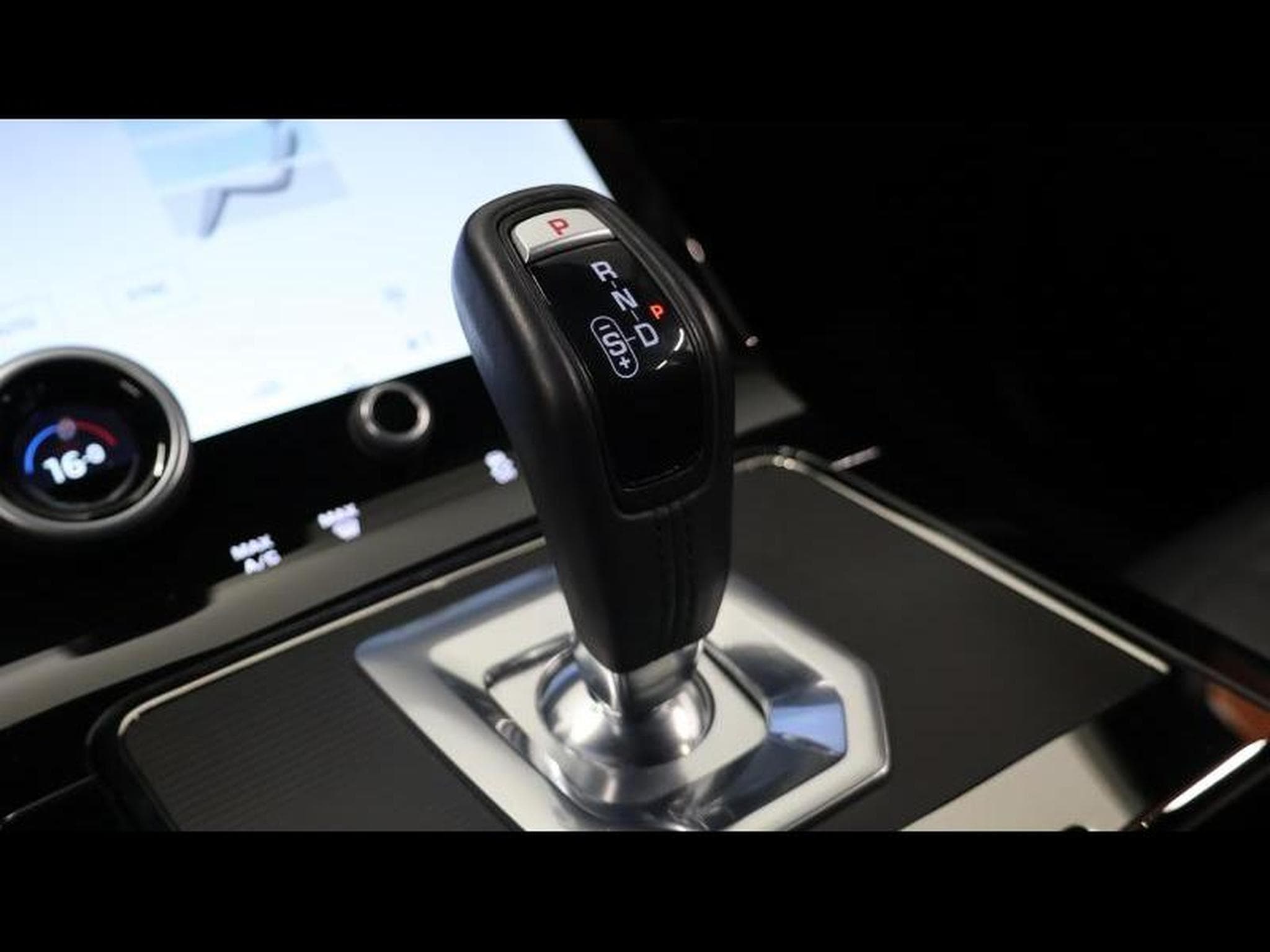 Land-Rover Range Rover Evoque D165 R-Dynamic S AWD Auto (2023) - Photo 19