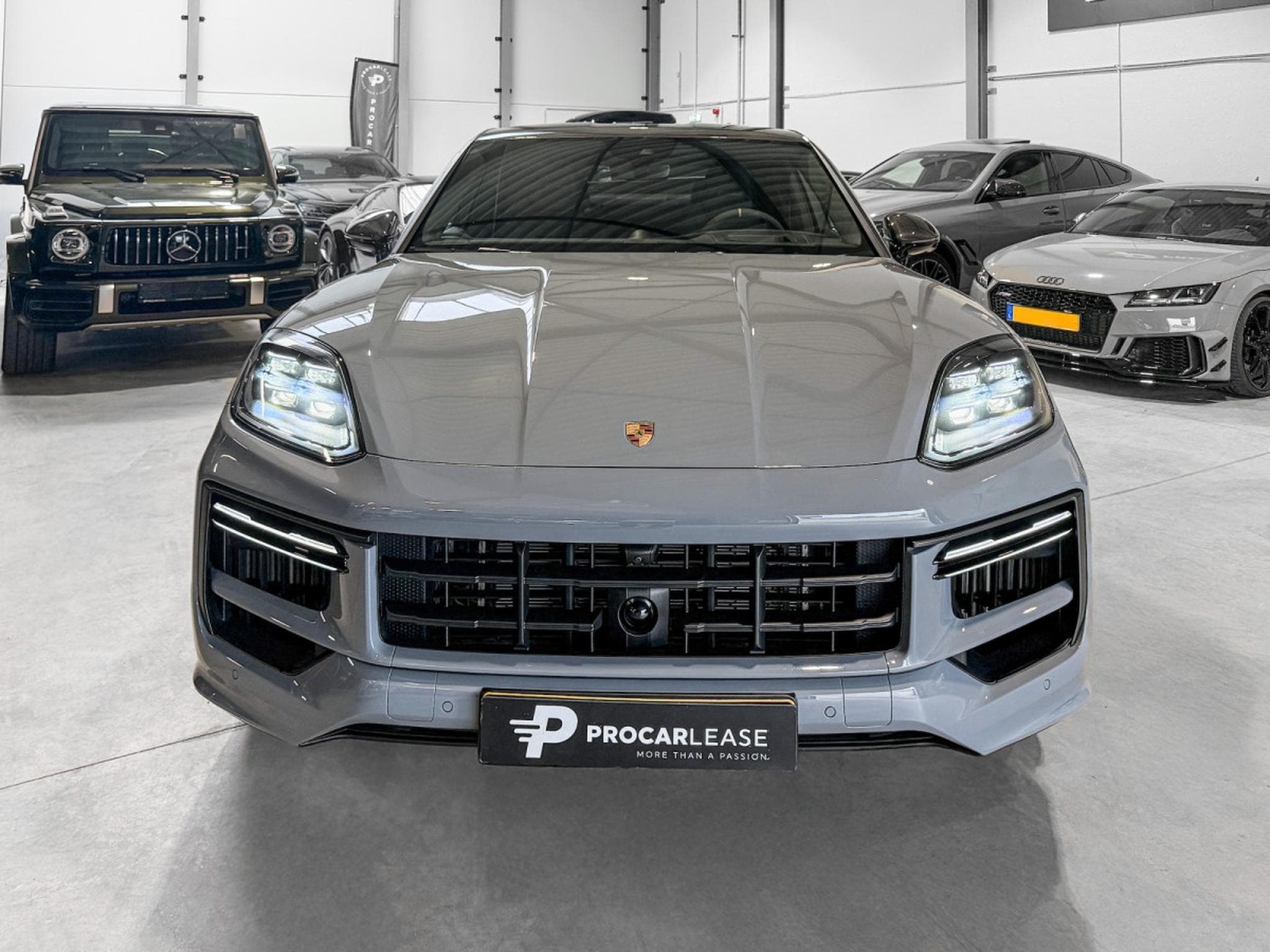 Porsche Cayenne COUPE TURBO GT mit GT-PACKET /XPEL PROTECTION (2025) - Photo 16