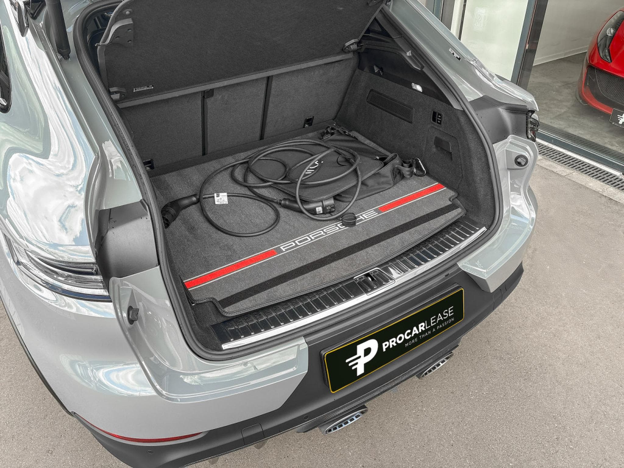 Porsche Cayenne COUPE TURBO GT mit GT-PACKET /XPEL PROTECTION (2025) - Photo 19