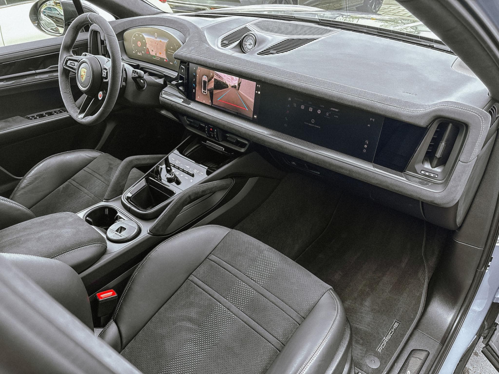 Porsche Cayenne COUPE TURBO GT mit GT-PACKET /XPEL PROTECTION (2025) - Photo 23