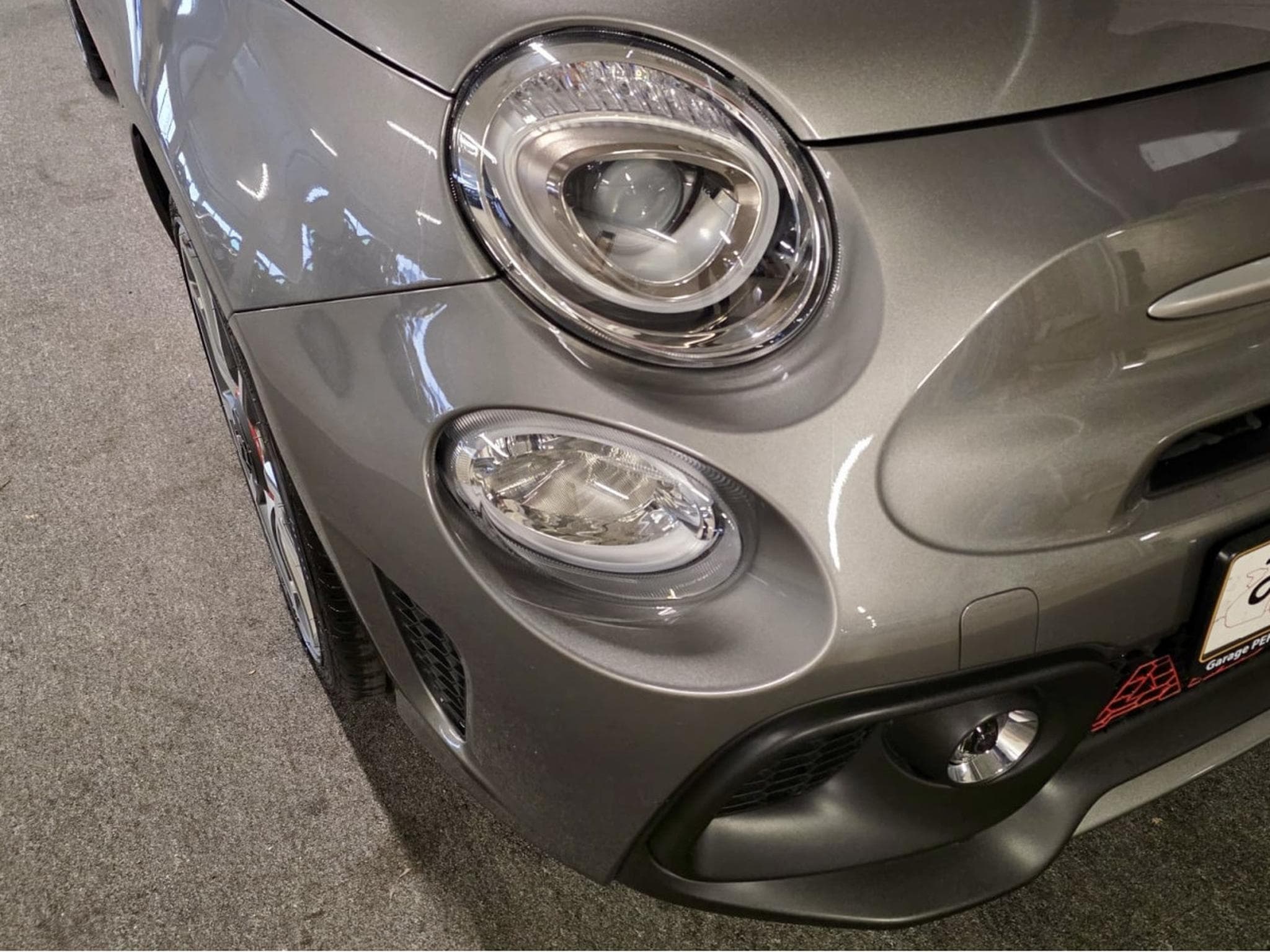 Abarth 595 1.4 T-JET 165 AUTO BEATS CUIR NAVI 1 HAND (2020) - Foto 10