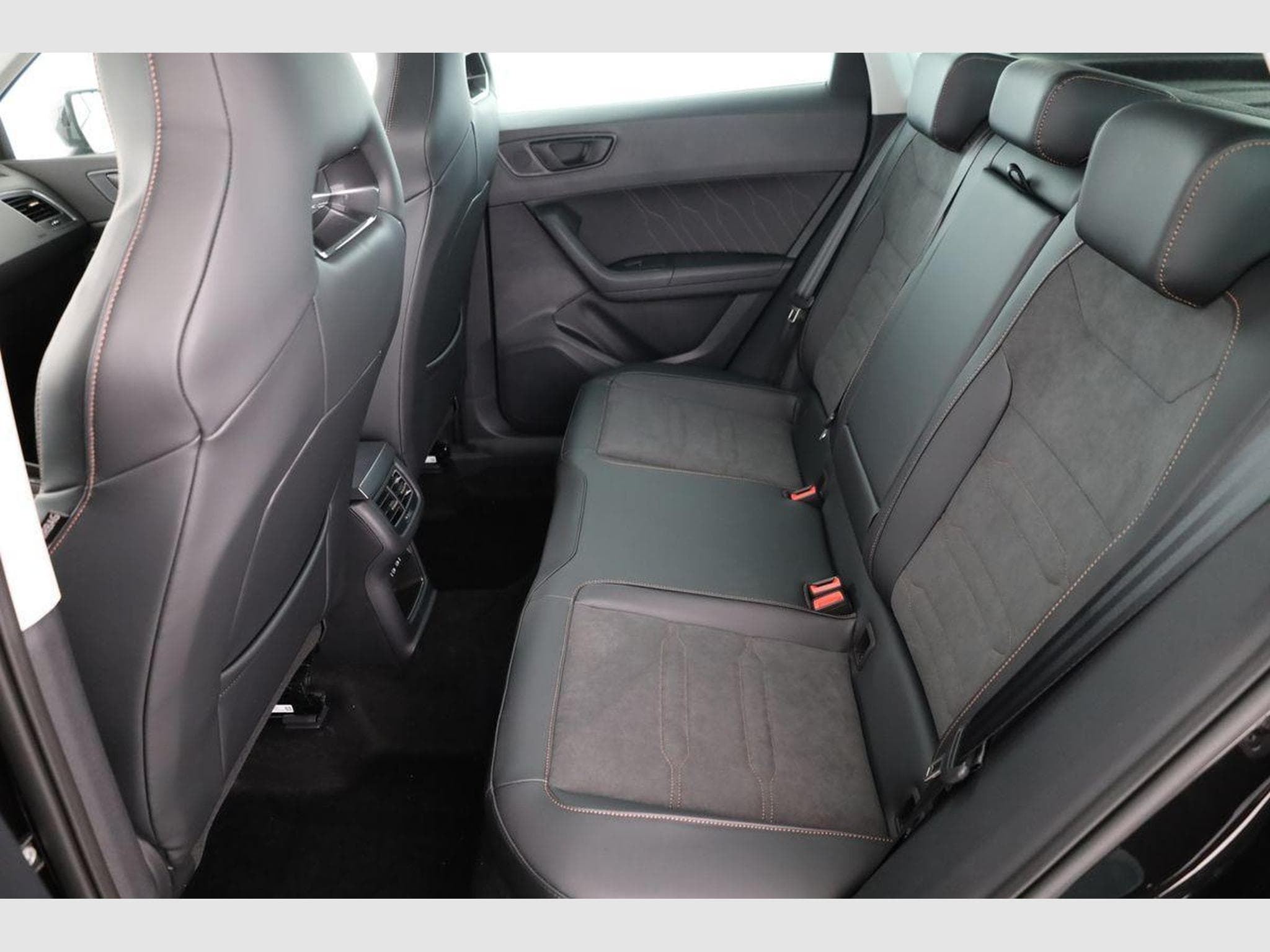 Cupra Ateca Basis 4Drive (2026) - Photo 11