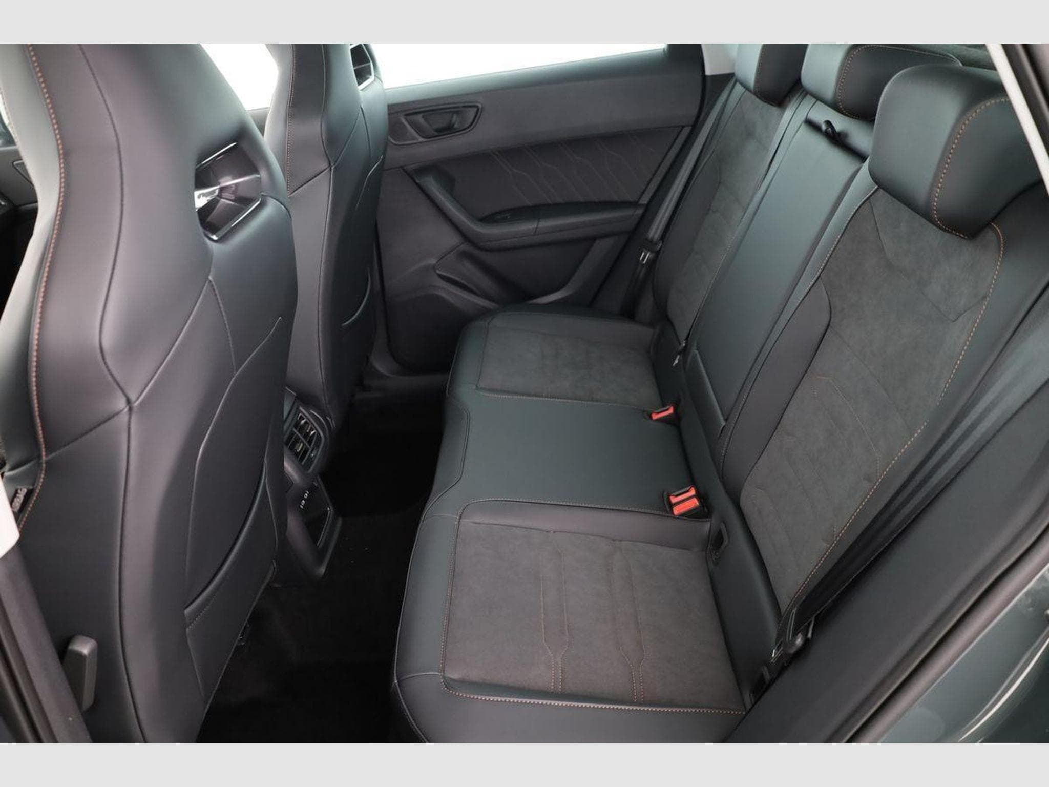 Cupra Ateca Basis 4Drive (2026) - Photo 11