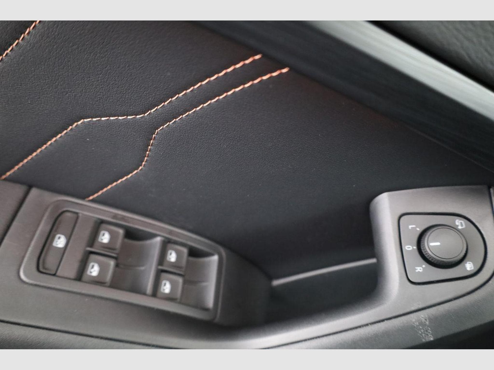 Cupra Ateca Basis 4Drive (2026) - Photo 8