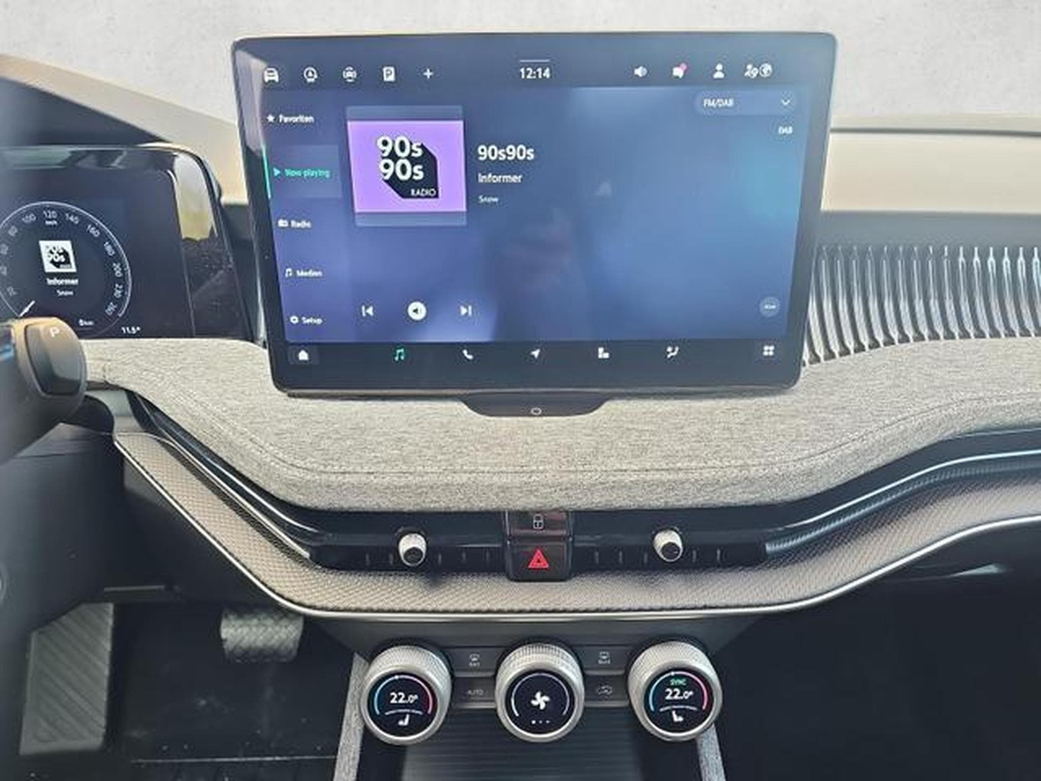 Skoda Superb 2.0 TDI 110 kW Selection (2026) - Photo 12