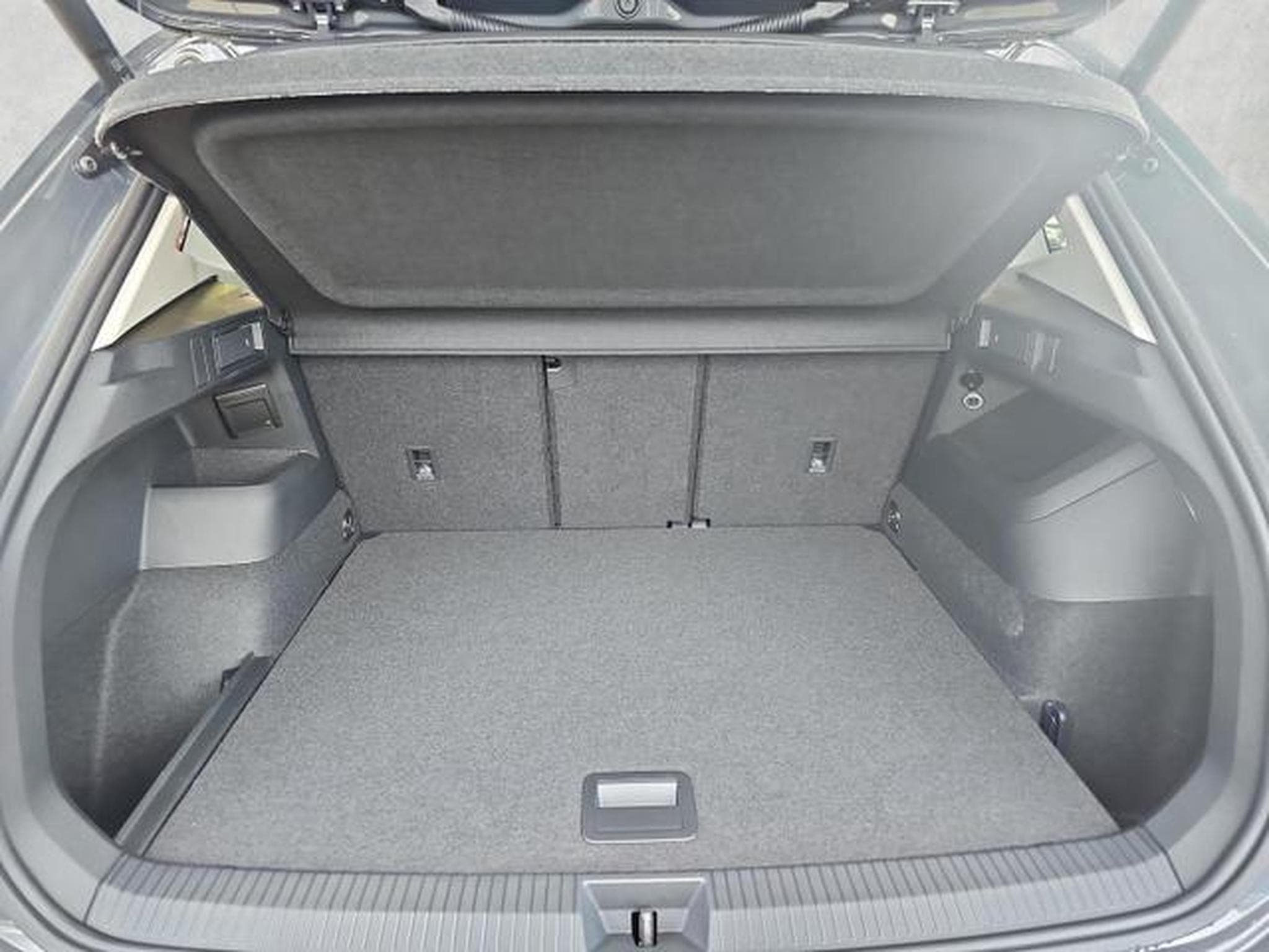 VW Tiguan 2.0 TDI 110 kW Elegance (2026) - Foto 14