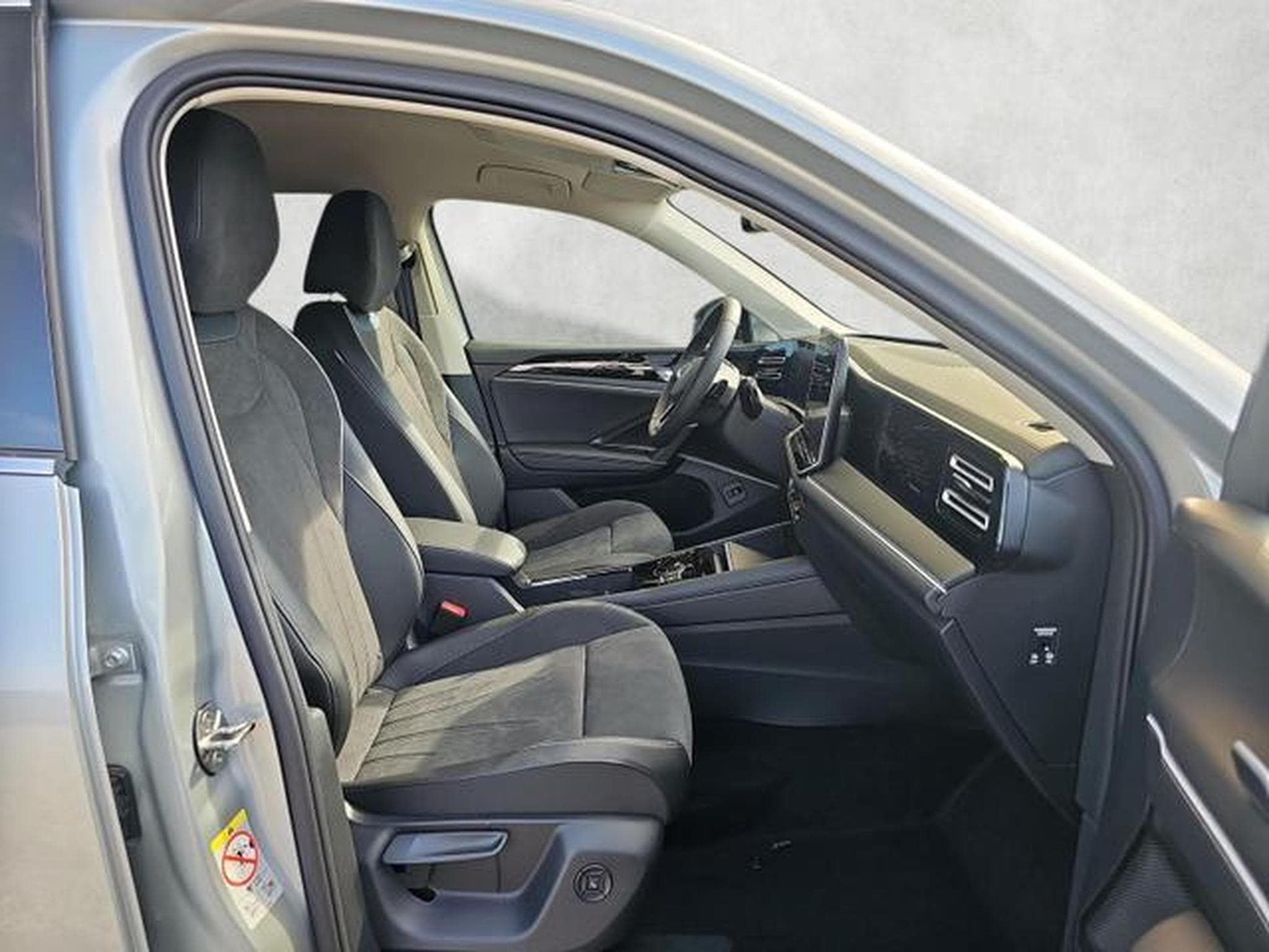 VW Tiguan 2.0 TDI 110 kW Elegance (2026) - Foto 10