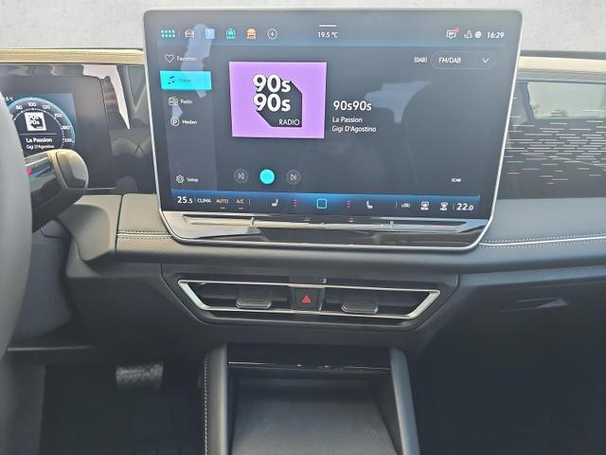 VW Tiguan 2.0 TDI 110 kW Elegance (2026) - Foto 12