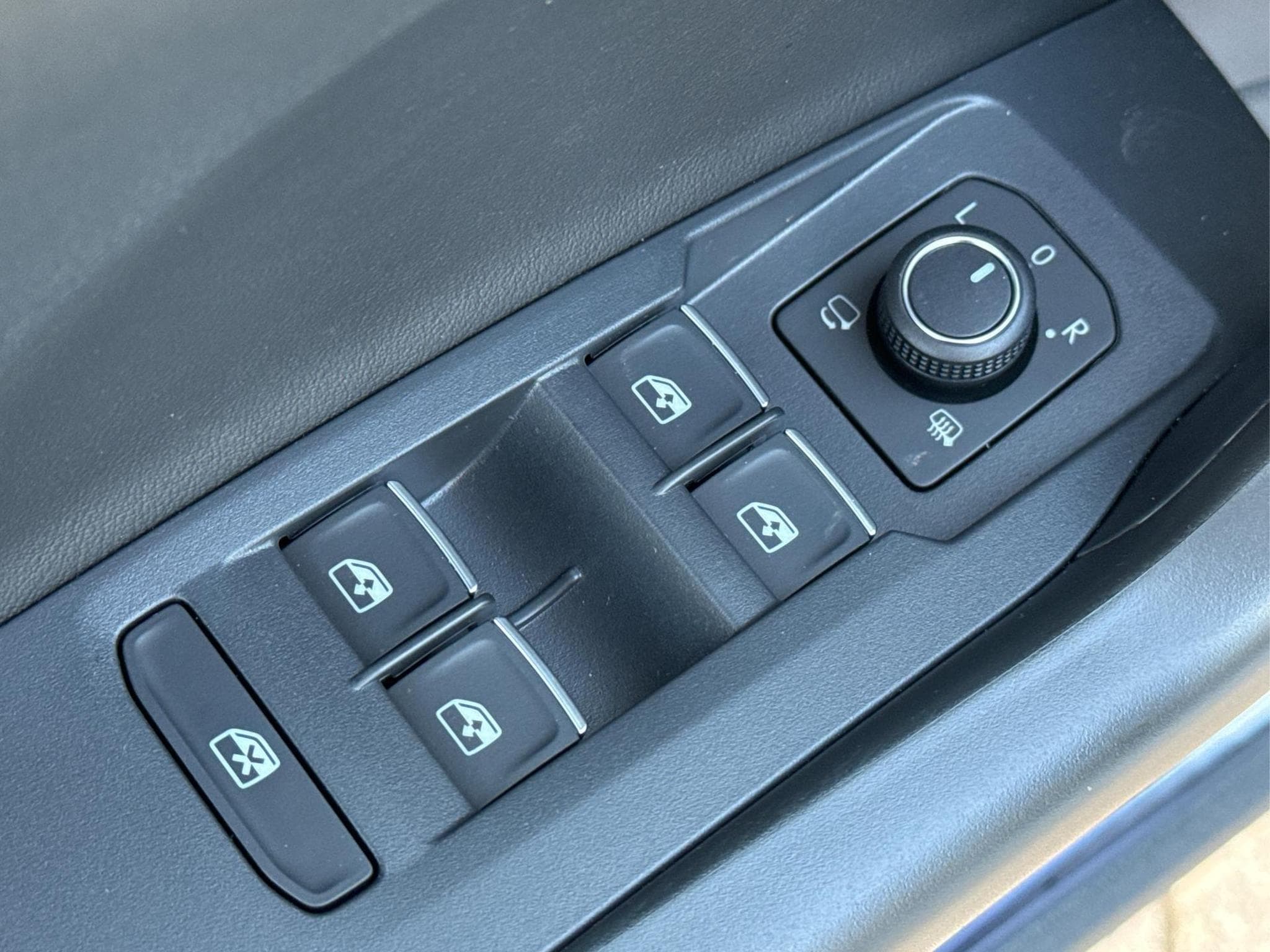 VW T-Cross R-Line Limited (2026) - Foto 17