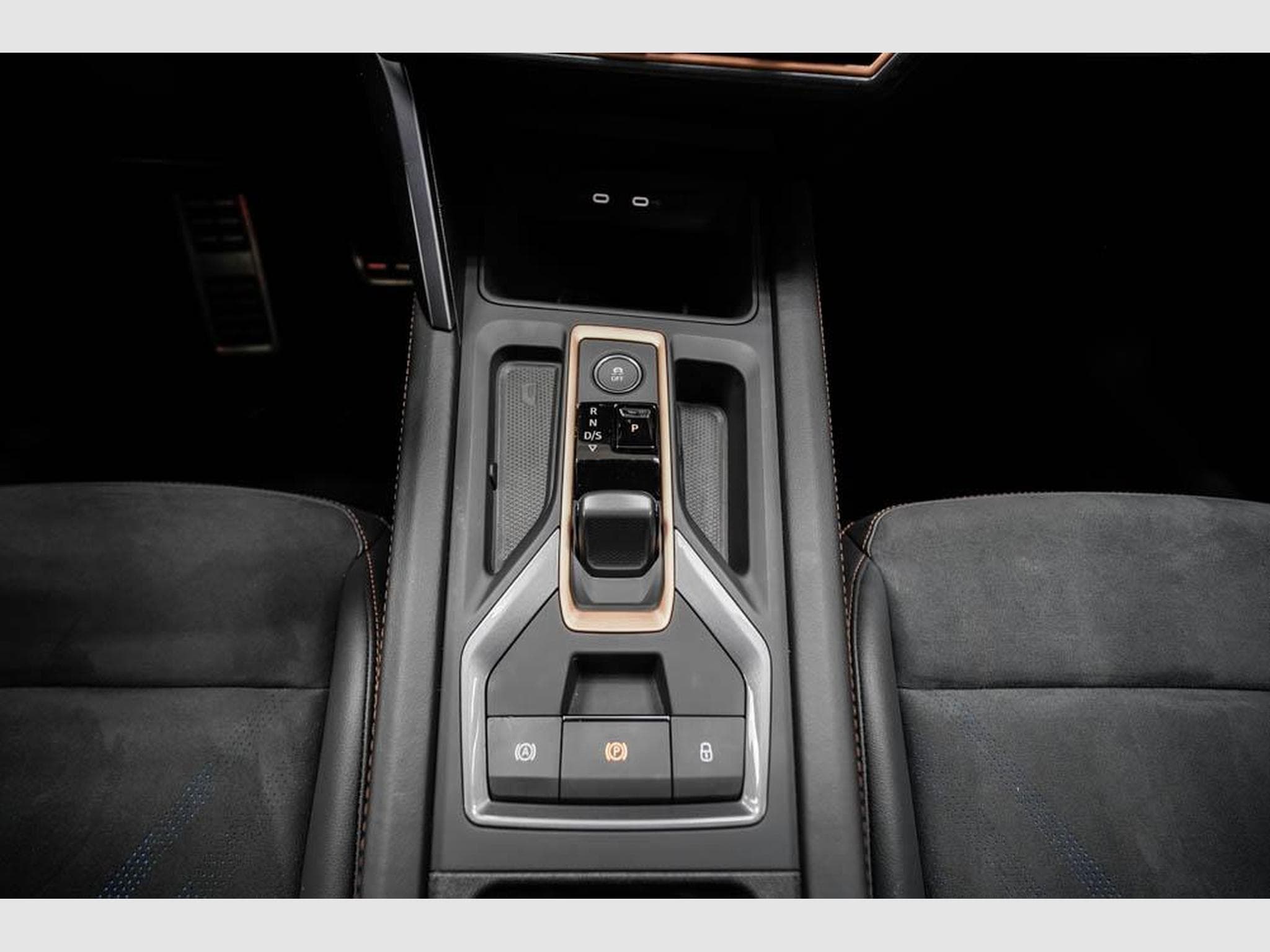 Cupra Leon ST 2,0 TSI (2025) - Photo 12