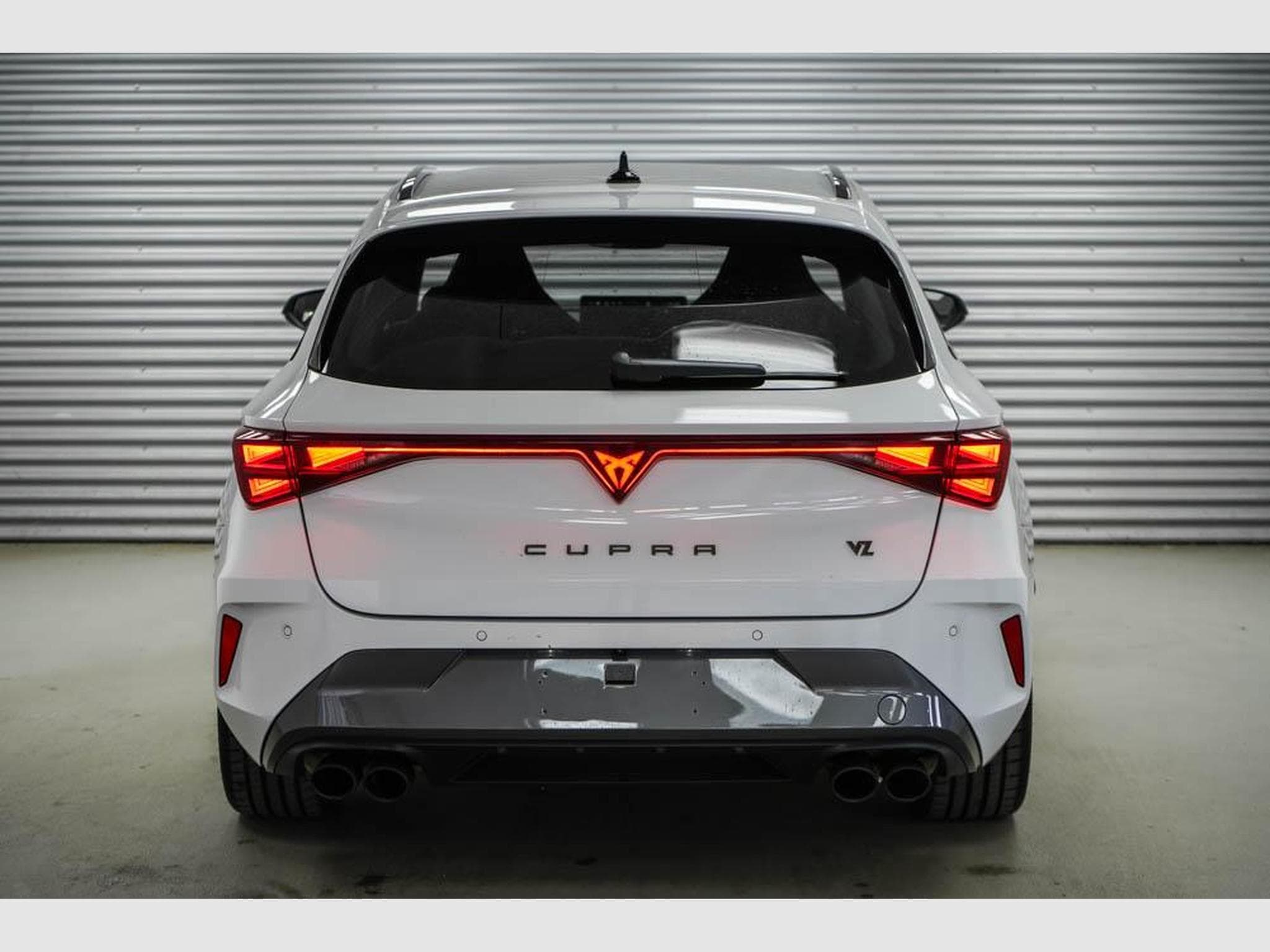 Cupra Leon ST 2,0 TSI (2025) - Photo 4