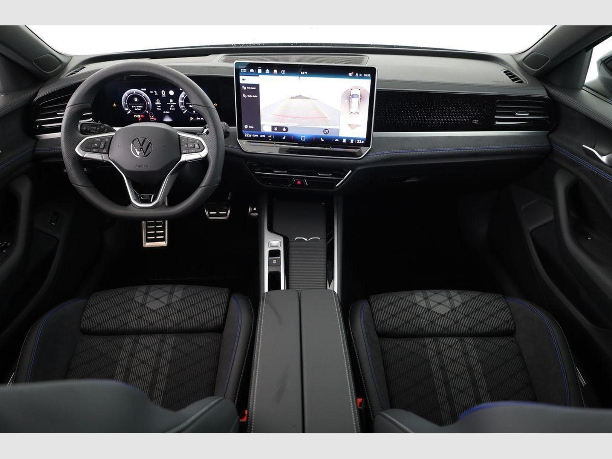 VW Passat Variant 2.0 TDI 142 kW 4Motion R-Line (2026) - Photo 4