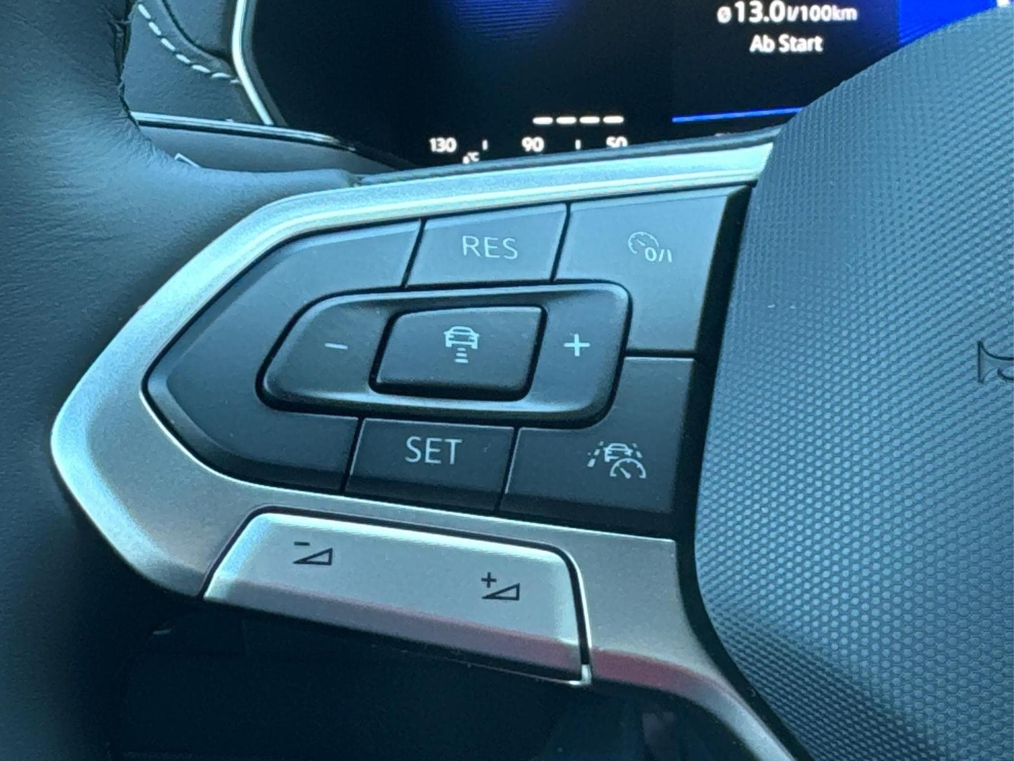 VW T-Cross R-Line Limited (2026) - Foto 23