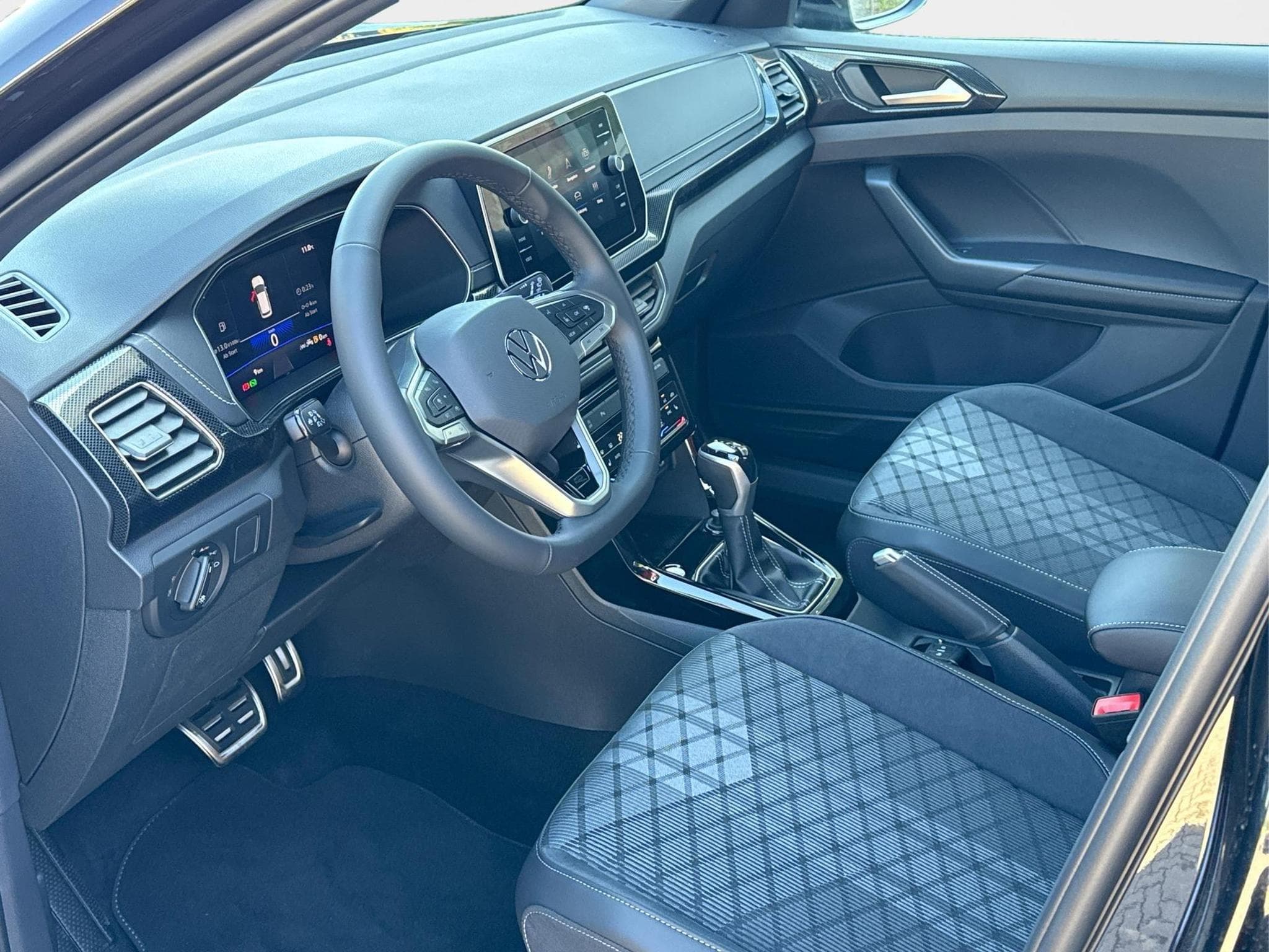 VW T-Cross R-Line Limited (2026) - Foto 9