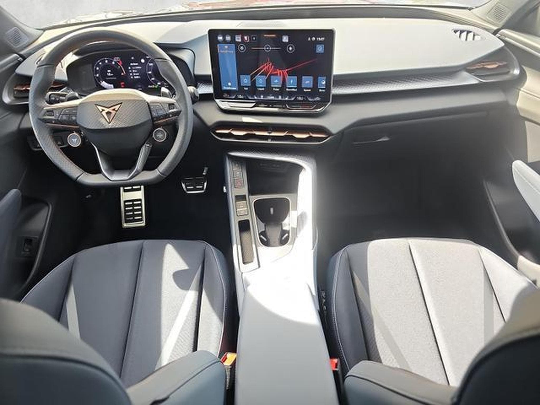 Cupra Terramar 2.0 TSI 195 kW 4Drive VZ (2026) - Photo 11