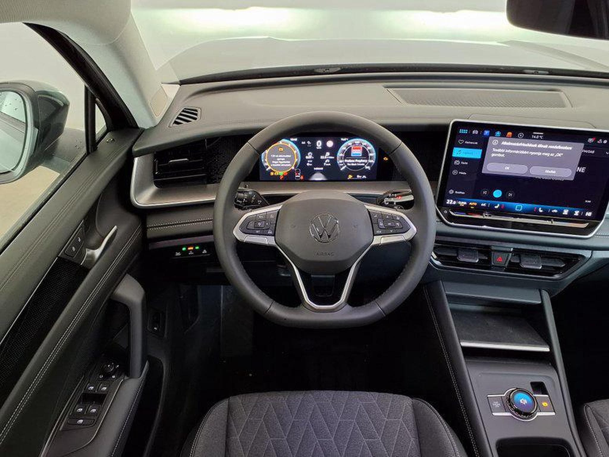 VW Tayron Life 1.5 eTSI 7-Gang DSG (2026) - Photo 12