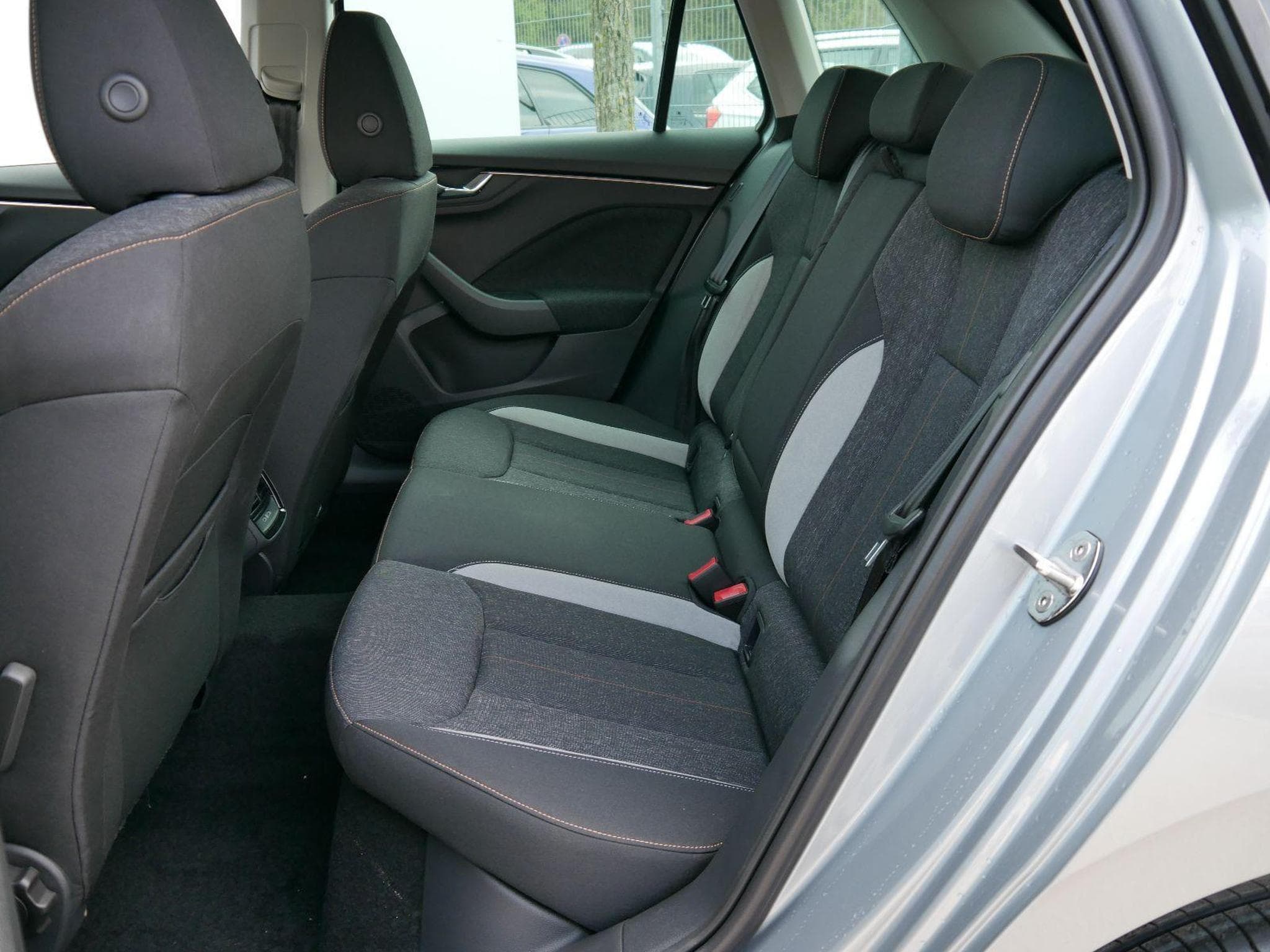 Skoda Kamiq 130 Jahre Premium (2026) - Photo 10