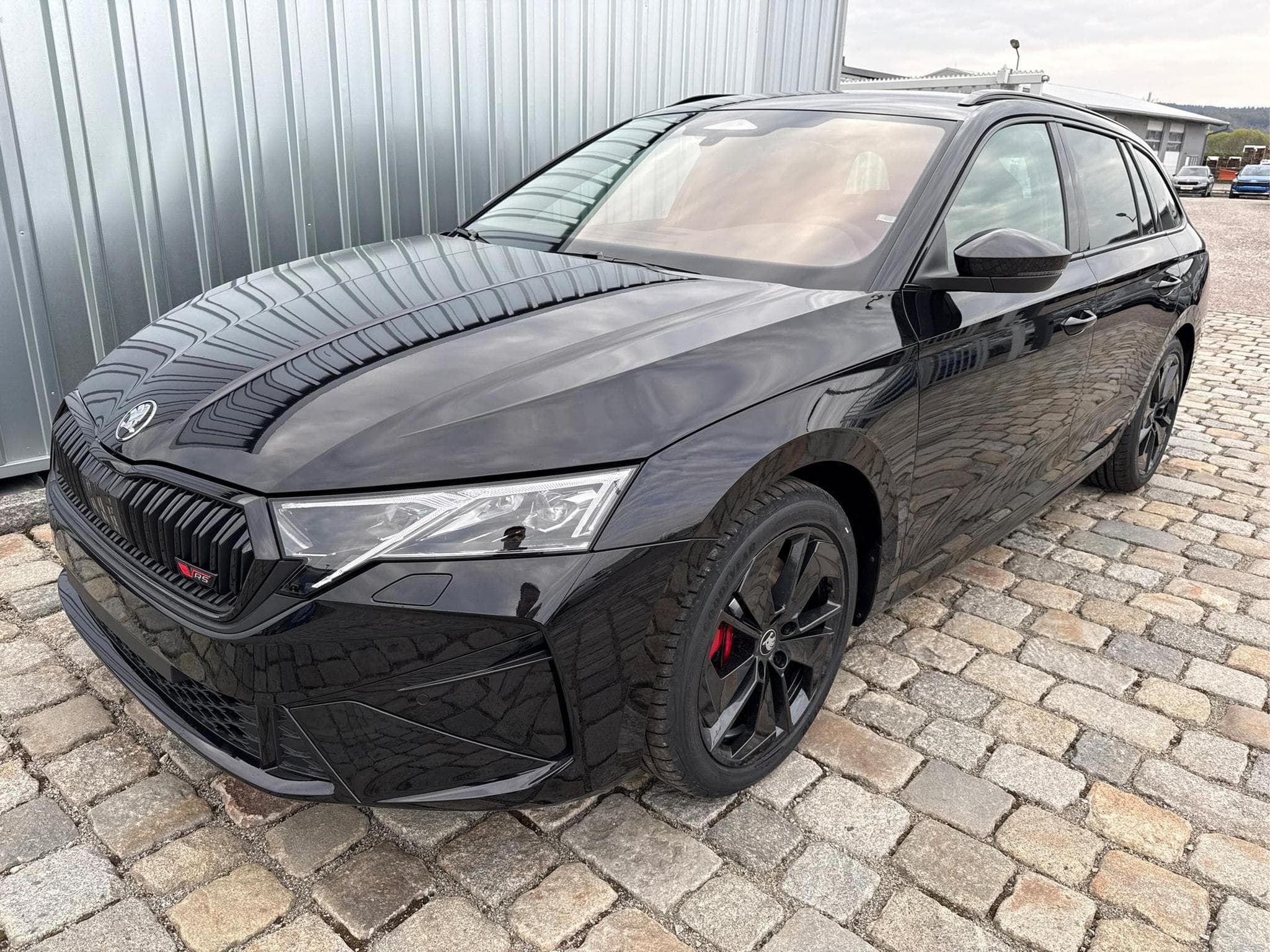 Skoda Octavia RS 2,0 TSI (2026) - Photo 1