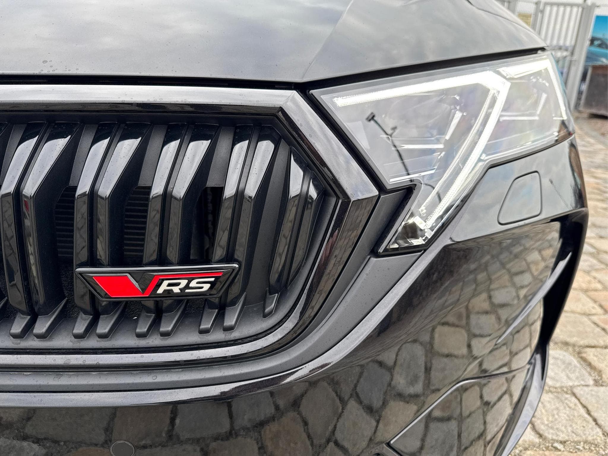 Skoda Octavia RS 2,0 TSI (2026) - Photo 16