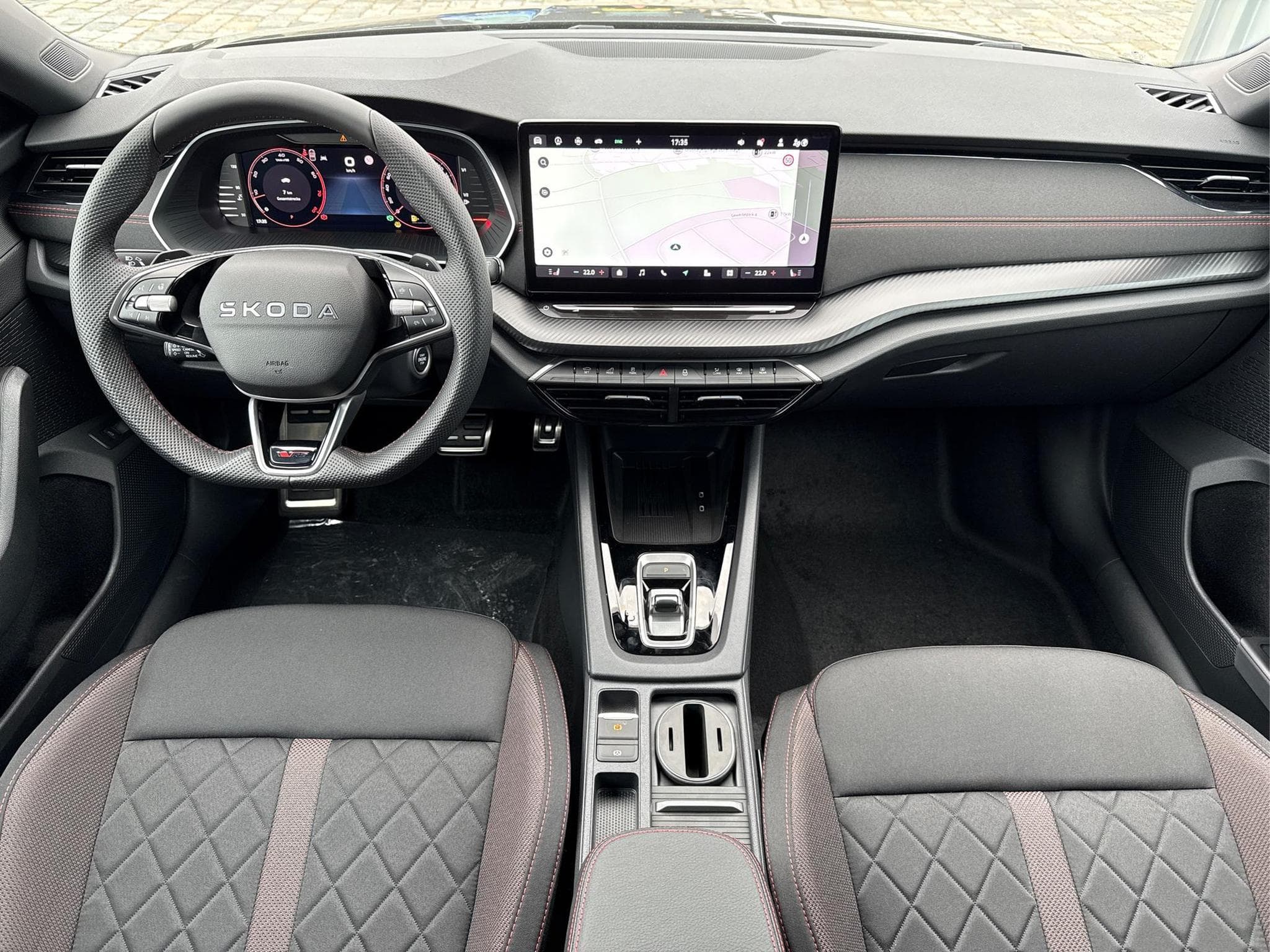 Skoda Octavia RS 2,0 TSI (2026) - Photo 7