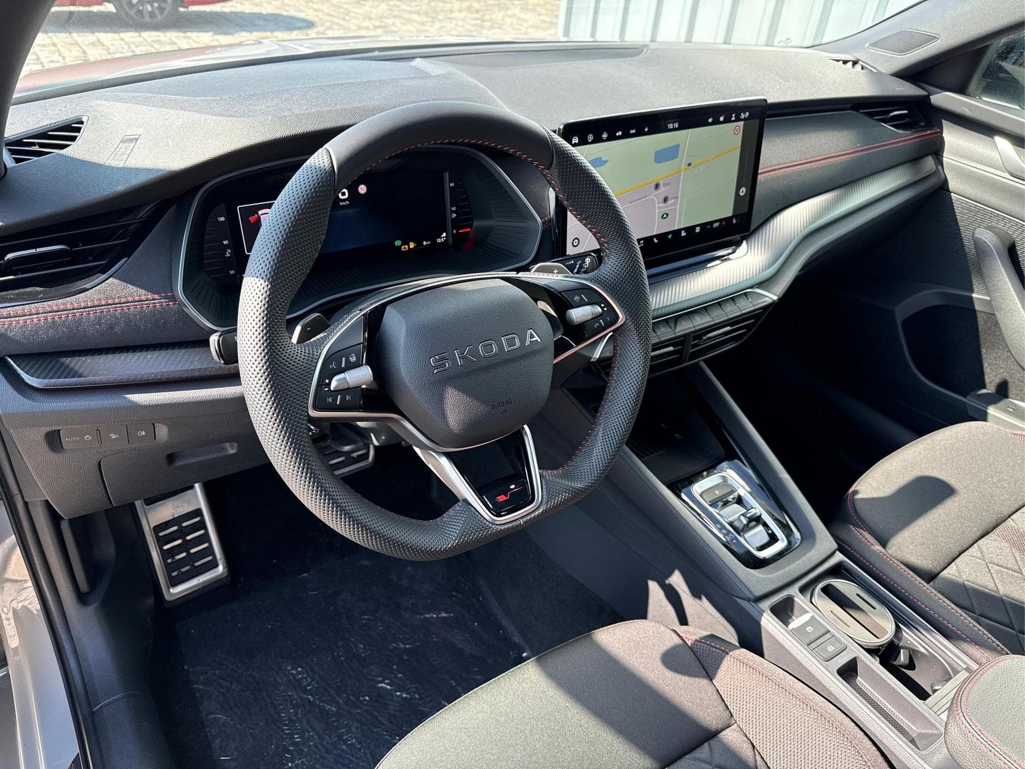 Skoda Octavia RS 2,0 TSI (2026) - Photo 8