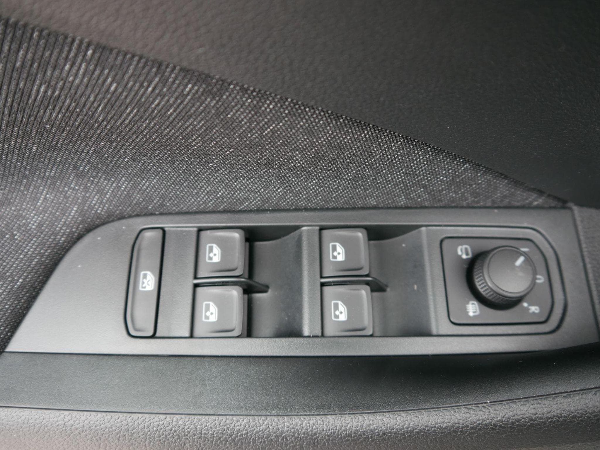 Skoda Kamiq 130 Jahre Premium (2026) - Foto 9