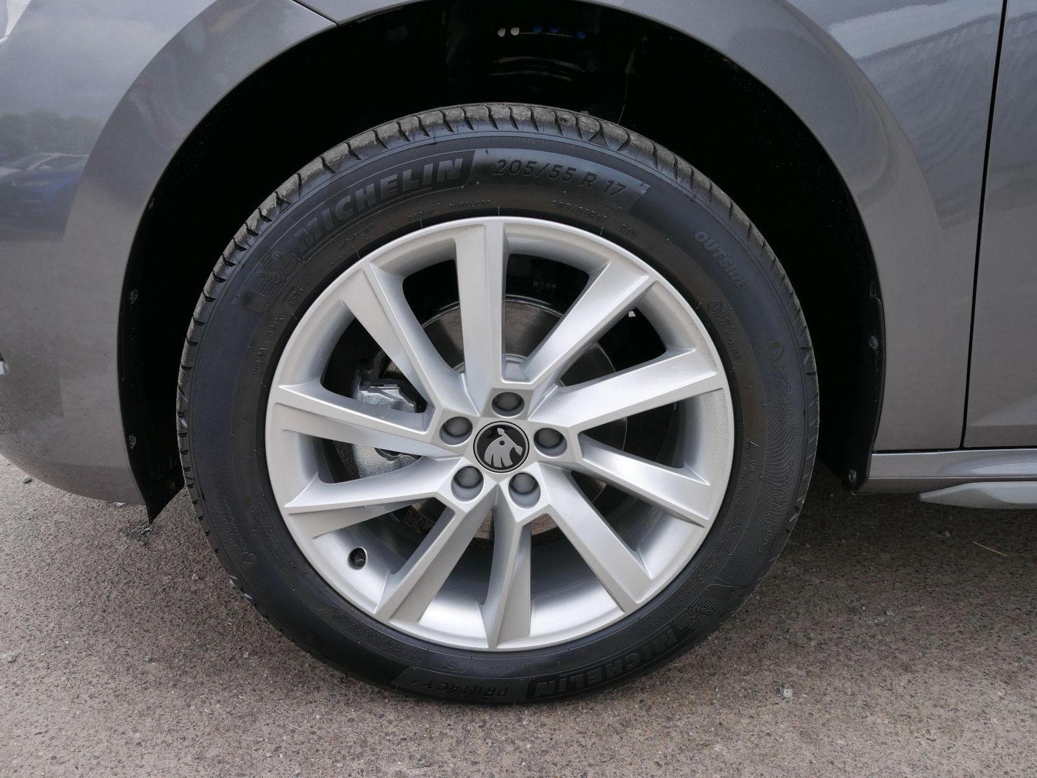 Skoda Kamiq 130 Jahre Premium (2026) - Foto 4