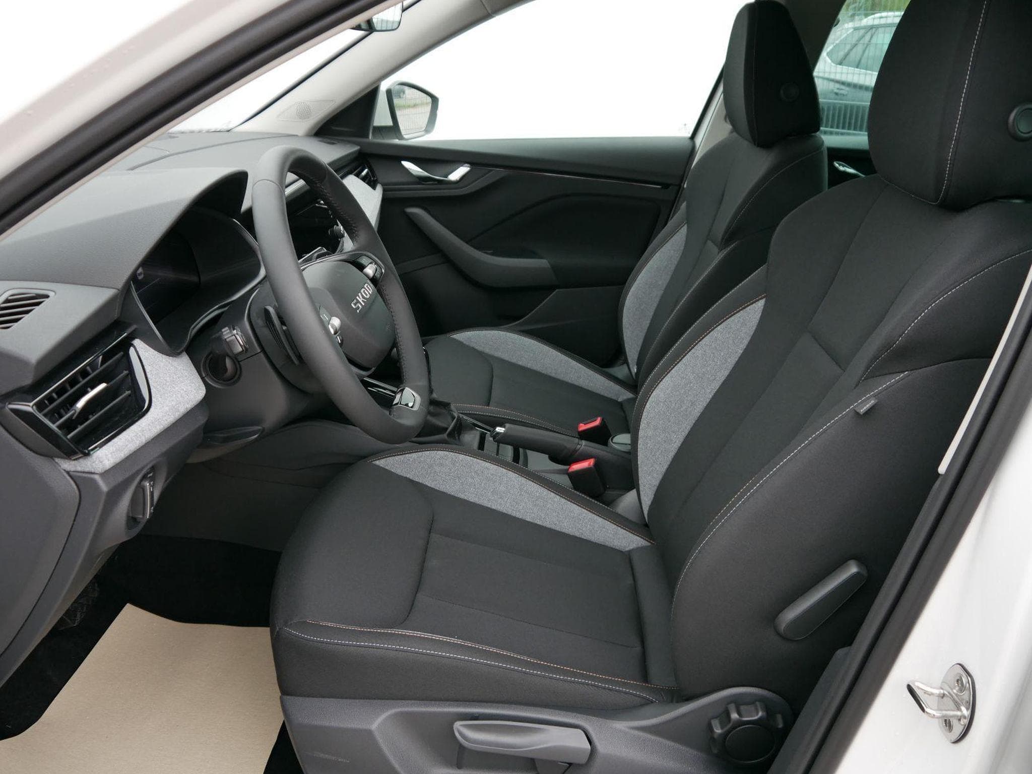 Skoda Kamiq Selection (2026) - Foto 9