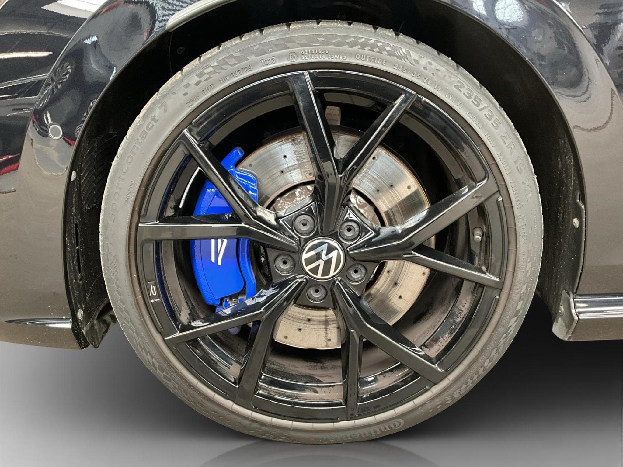 VW Golf R+DSG+4M+P.Leder+Akra+Pano (2021) - Photo 8