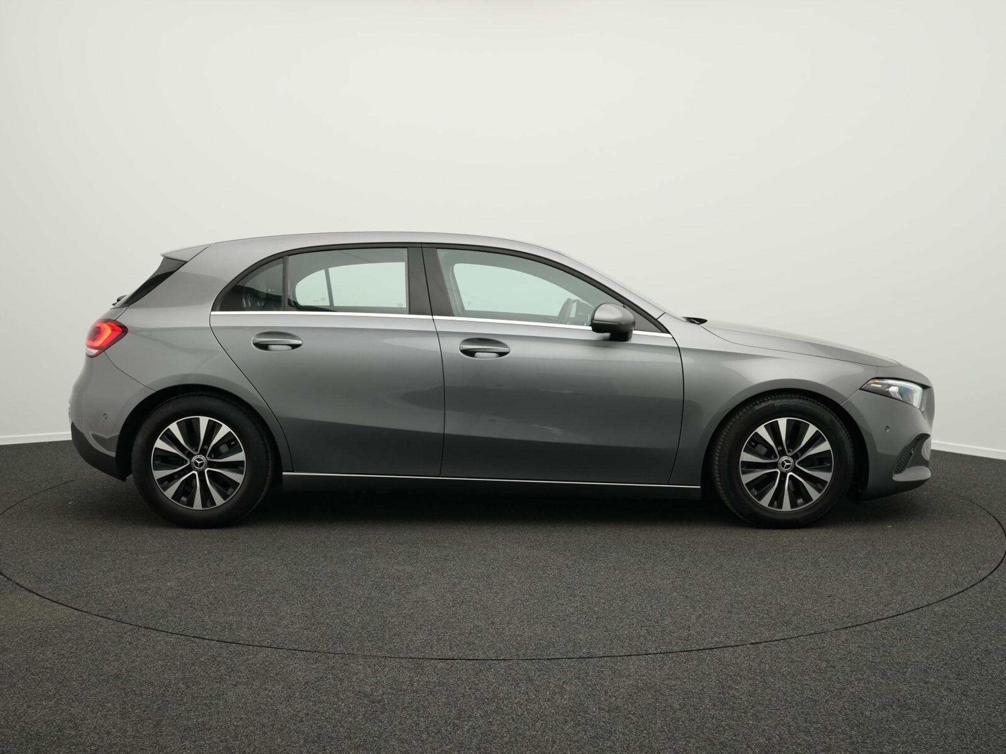Mercedes A 160 Style LED+Apple+MBUX (2020) - Foto 5