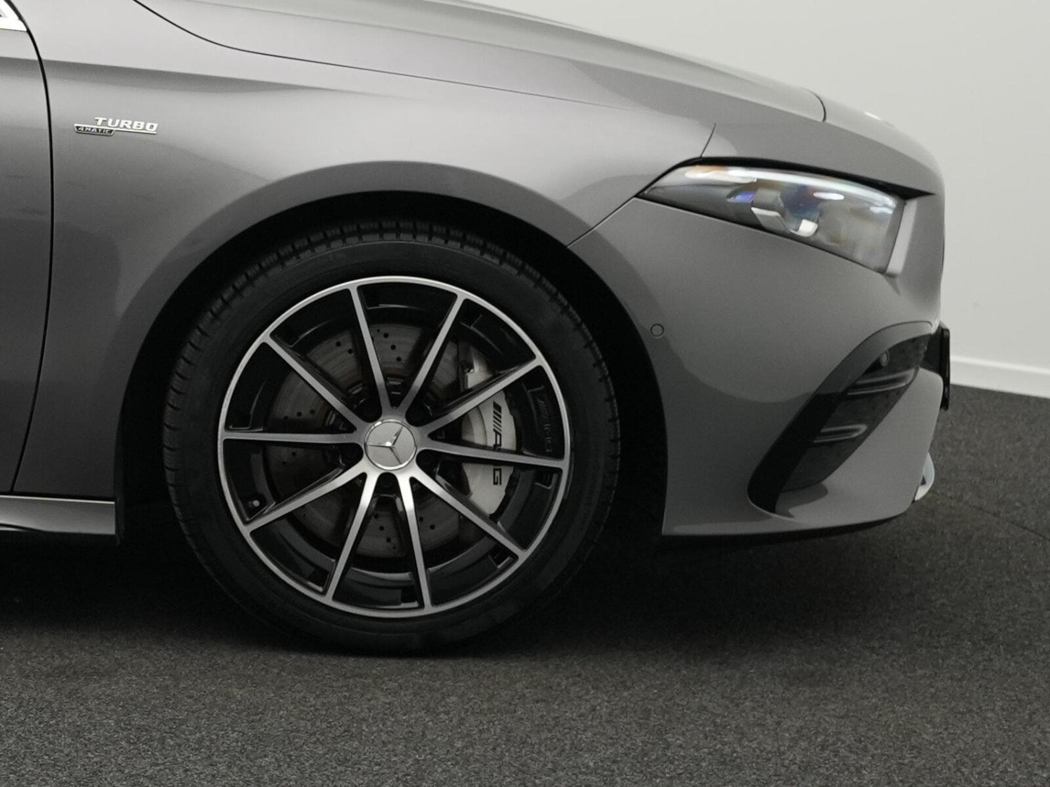 Mercedes A 35 AMG 4M Multi+Kamera+Ambi+MBUX (2024) - Photo 6