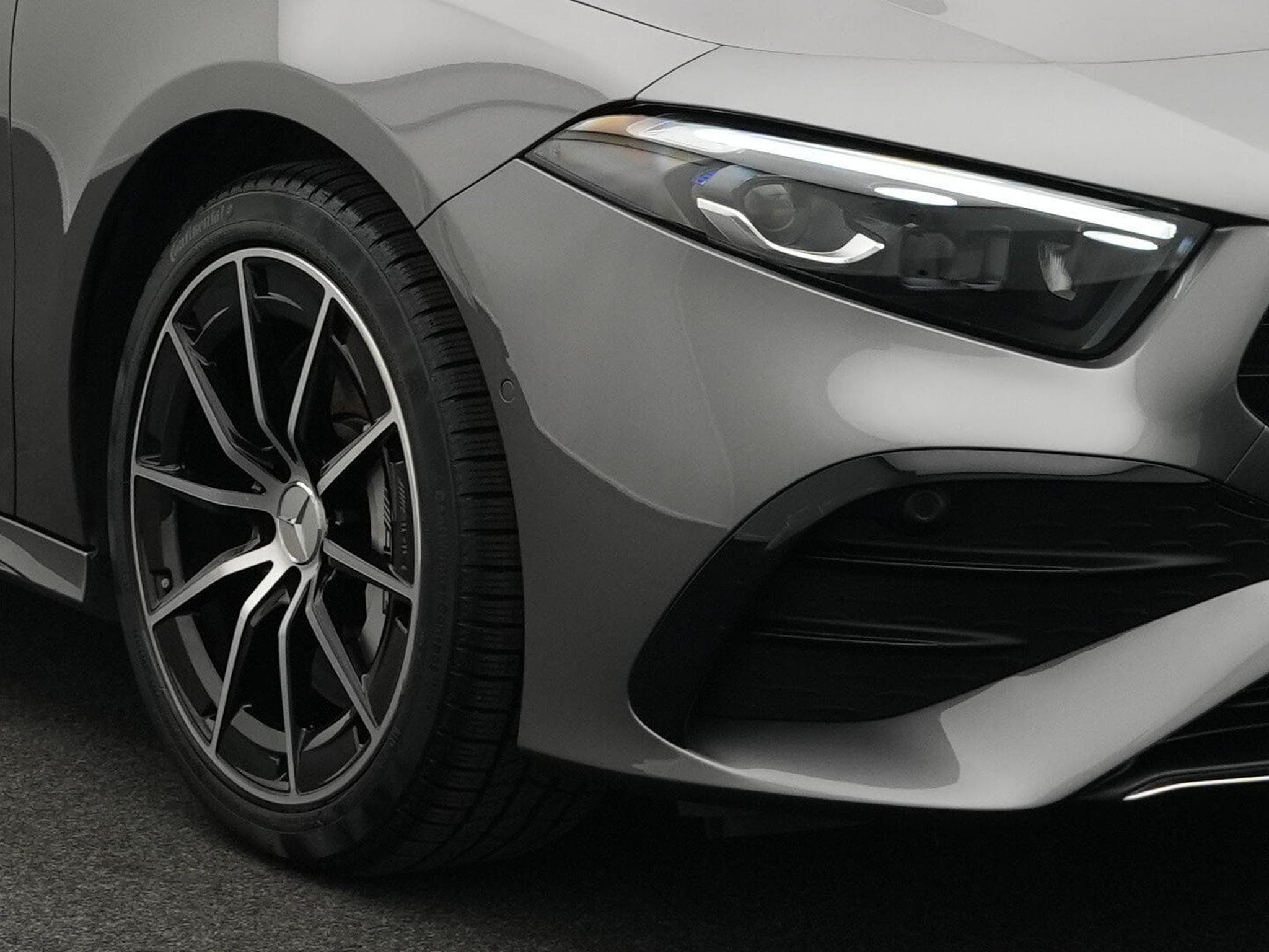 Mercedes A 35 AMG 4M Multi+Kamera+Ambi+MBUX (2024) - Photo 7