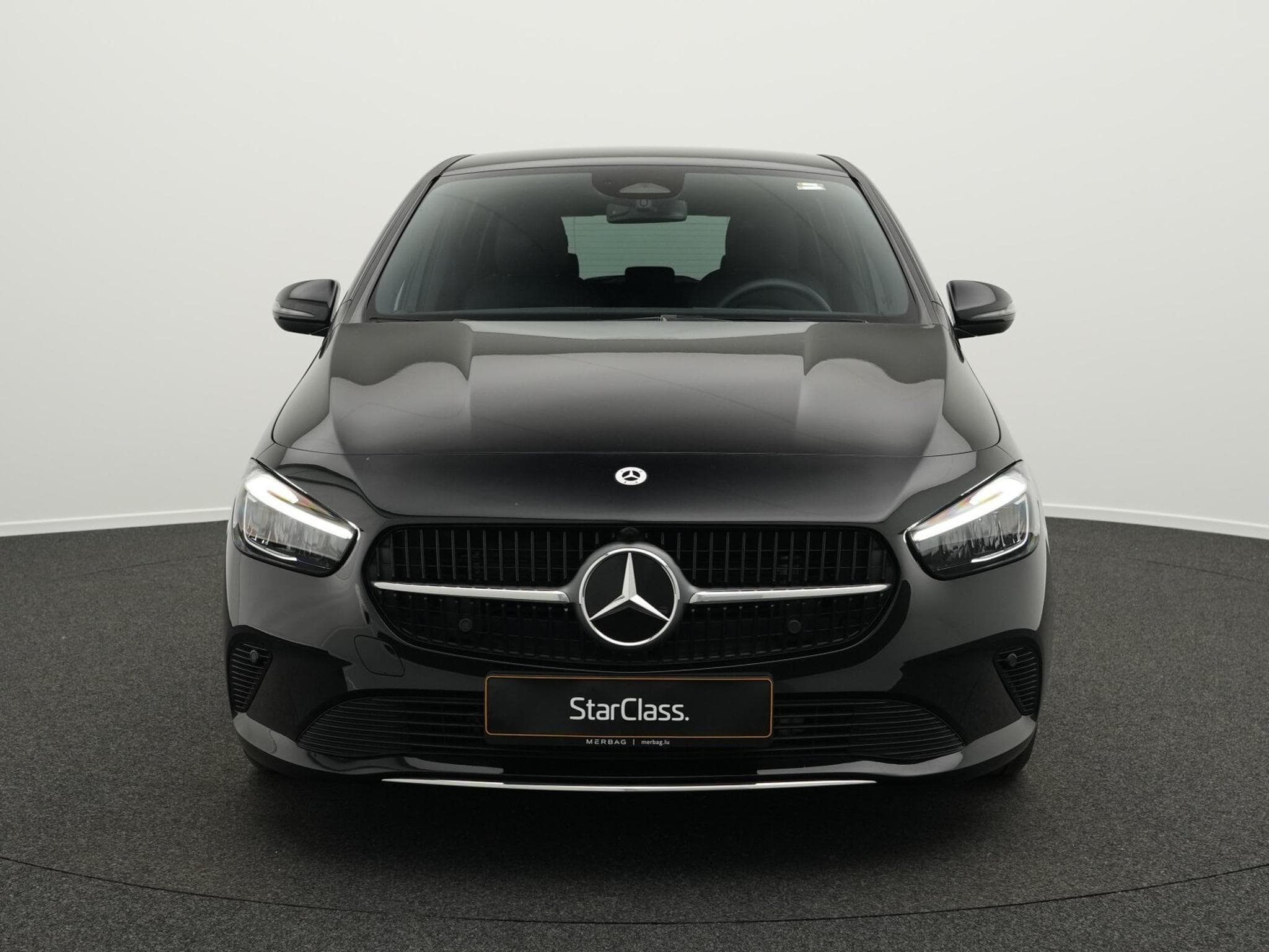 Mercedes B 180 d (2025) - Foto 2