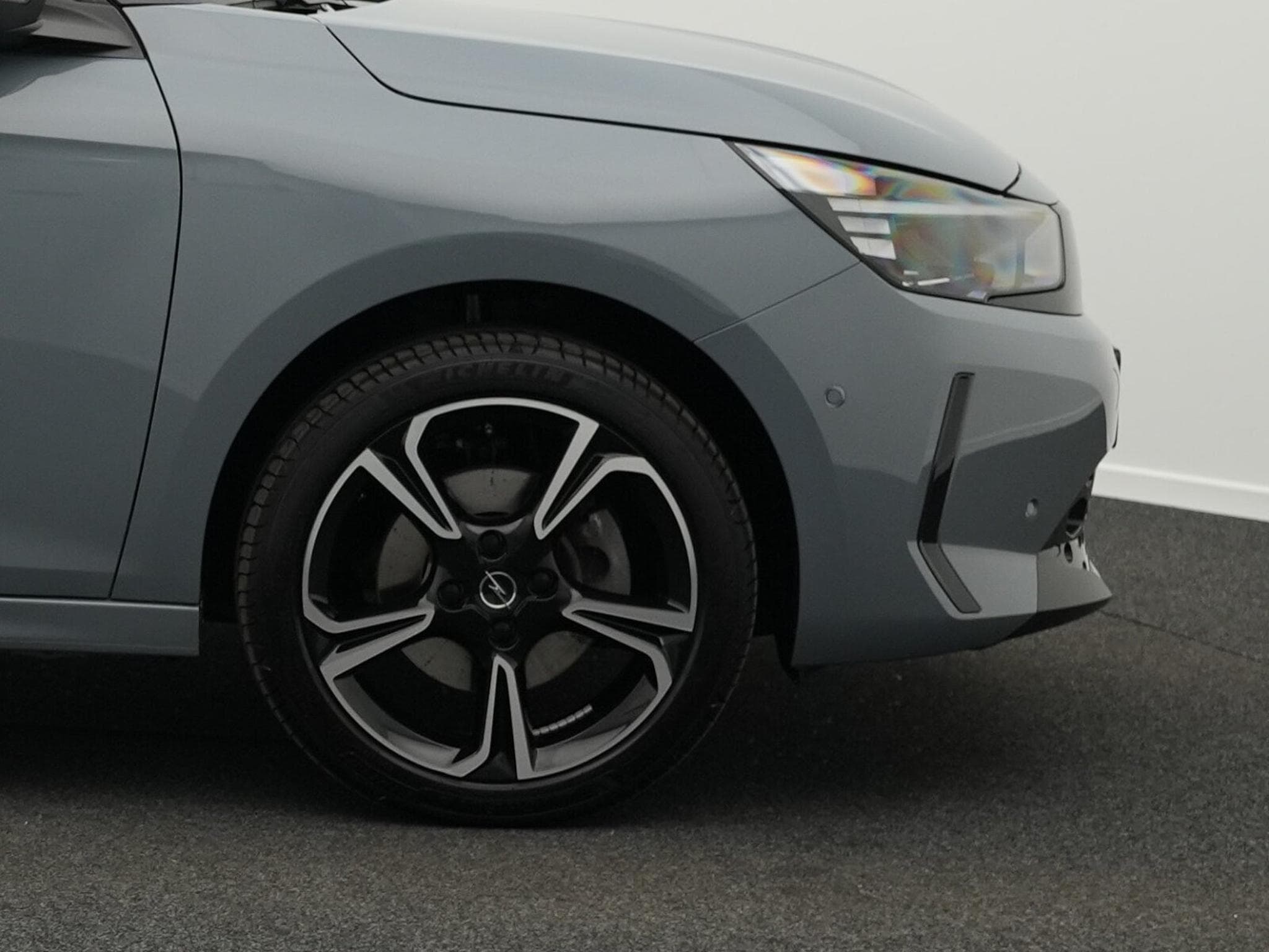 Opel Corsa F 1.2 Turbo GS (2024) - Foto 6