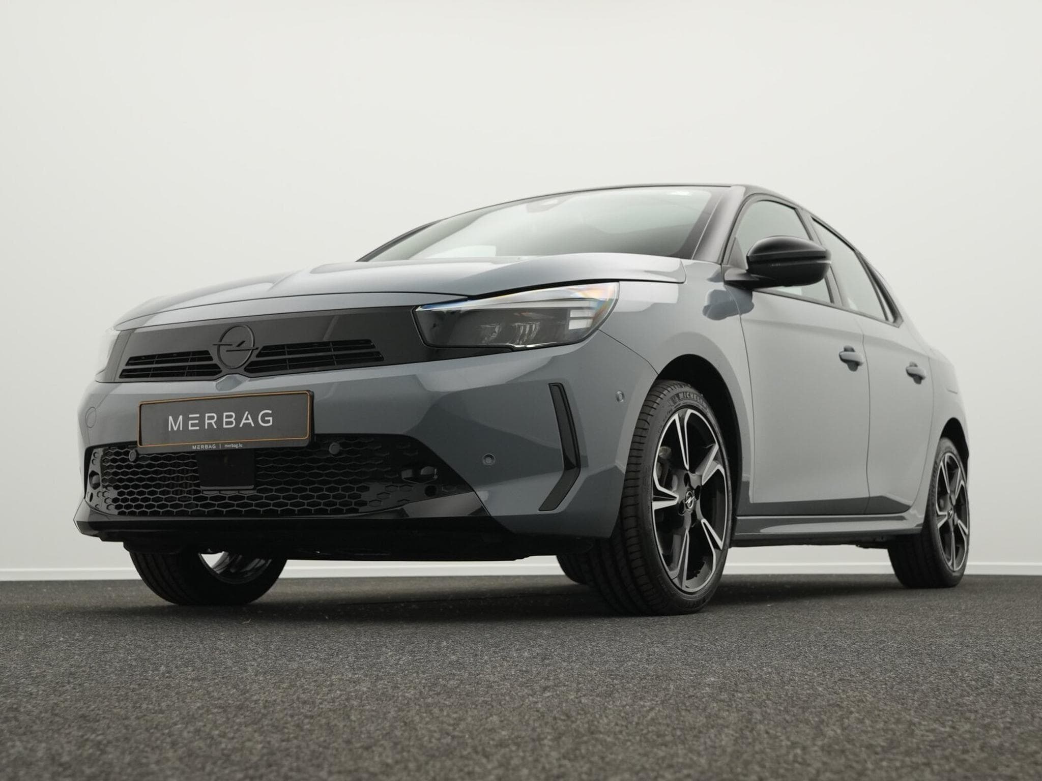 Opel Corsa F 1.2 Turbo GS (2024) - Foto 8