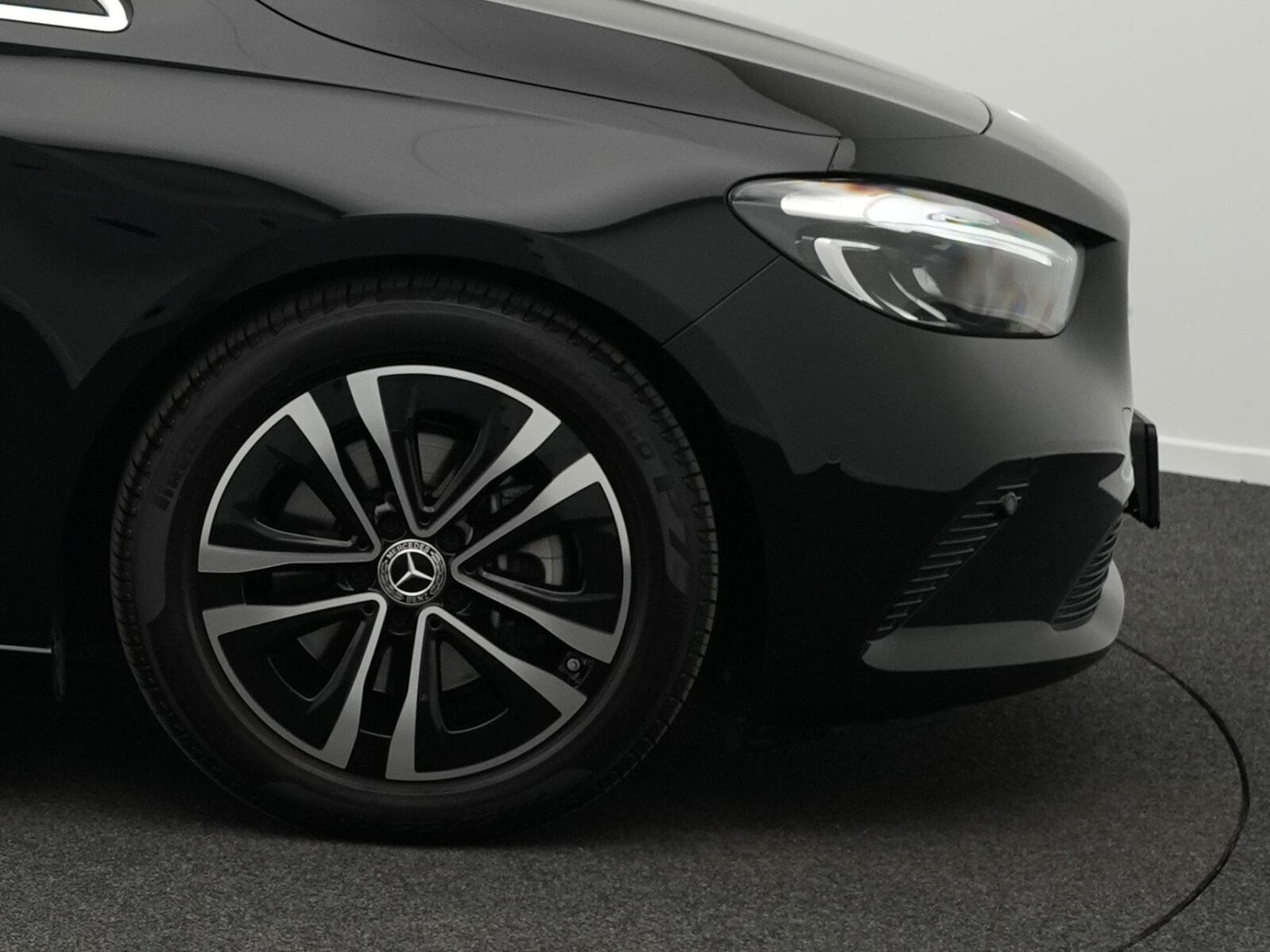 Mercedes B 180 d Progressive LED+Kamera+Apple+EasyPack (2025) - Photo 6