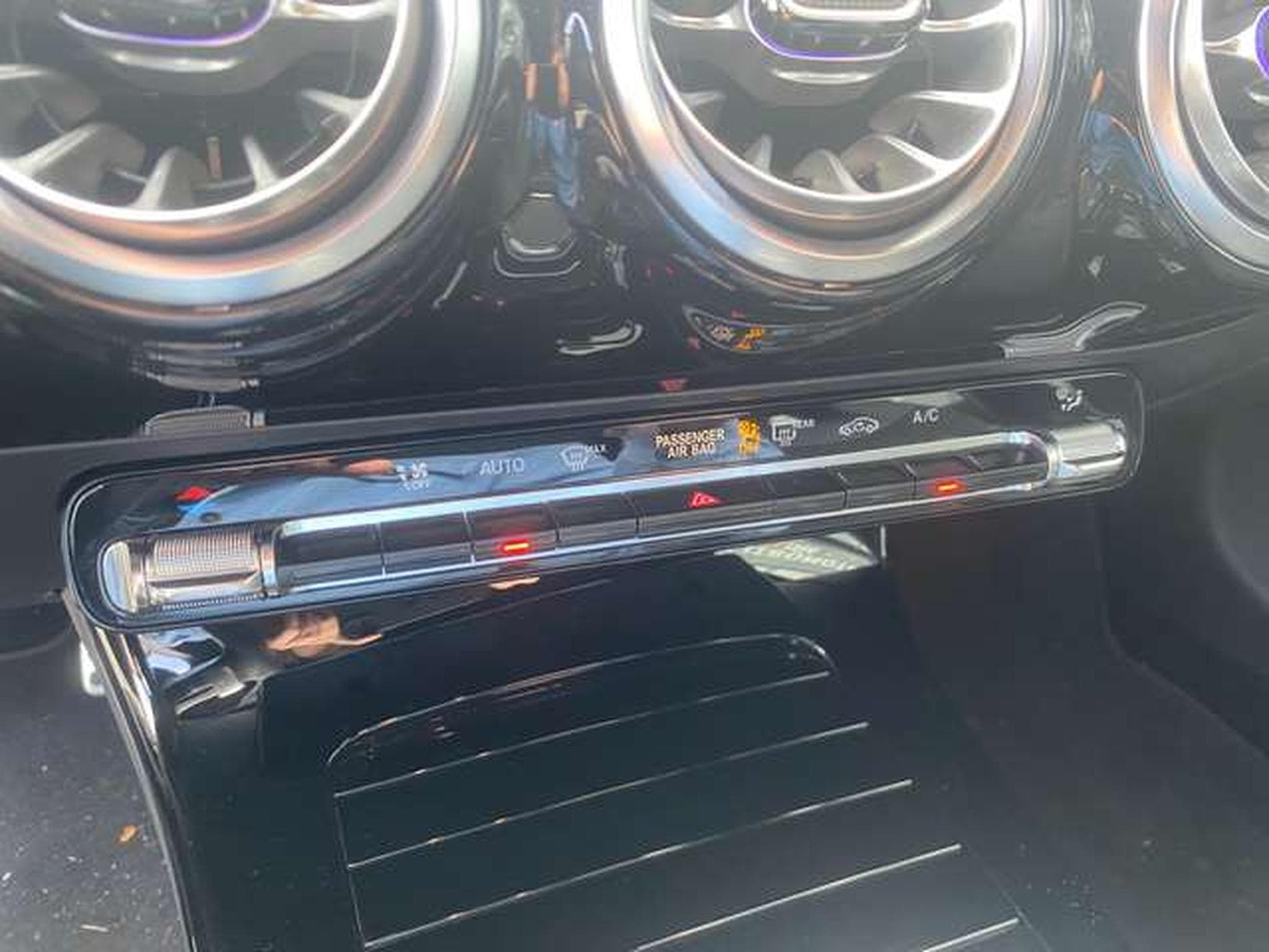 Mercedes A 200 A 200 7G-DCT AMG Line Advanced (2024) - Foto 16