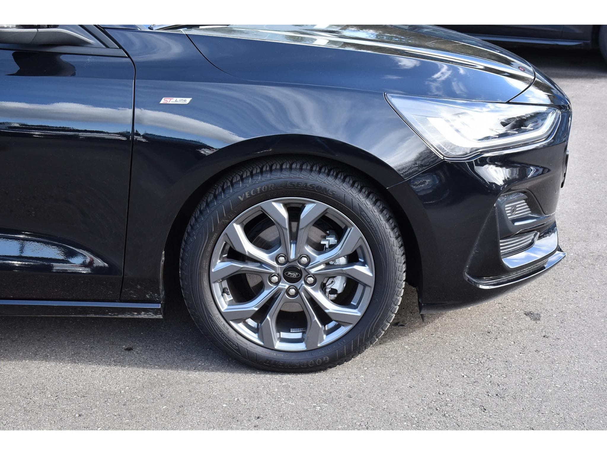 Ford Focus Clipper 1.0 EcoBoost MHEV ST-Line Auto. ACC LANE SIDE CAM (2025) - Photo 5