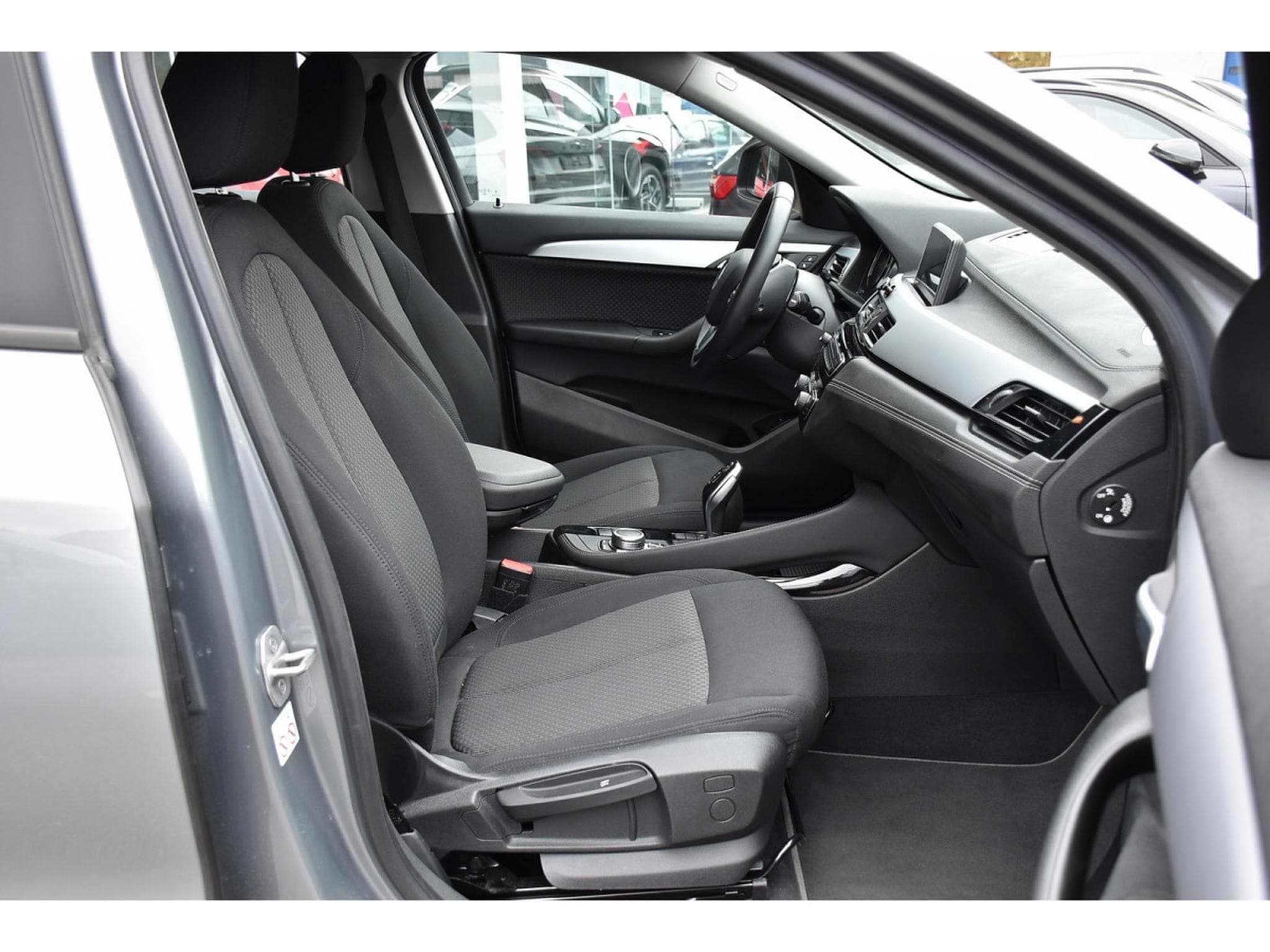 BMW X2 1.5 dA sDrive16 REGUL GPS PARK LED 1° MAIN (2023) - Photo 7