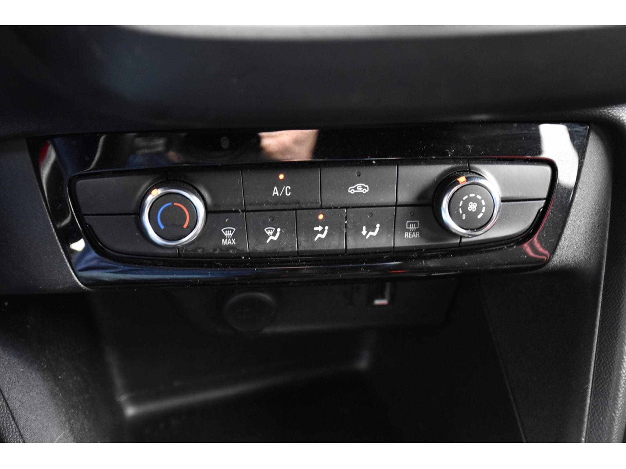 Opel Corsa 1.2 GS Line REGUL LANE CAM LED 1° MAIN (2021) - Photo 15