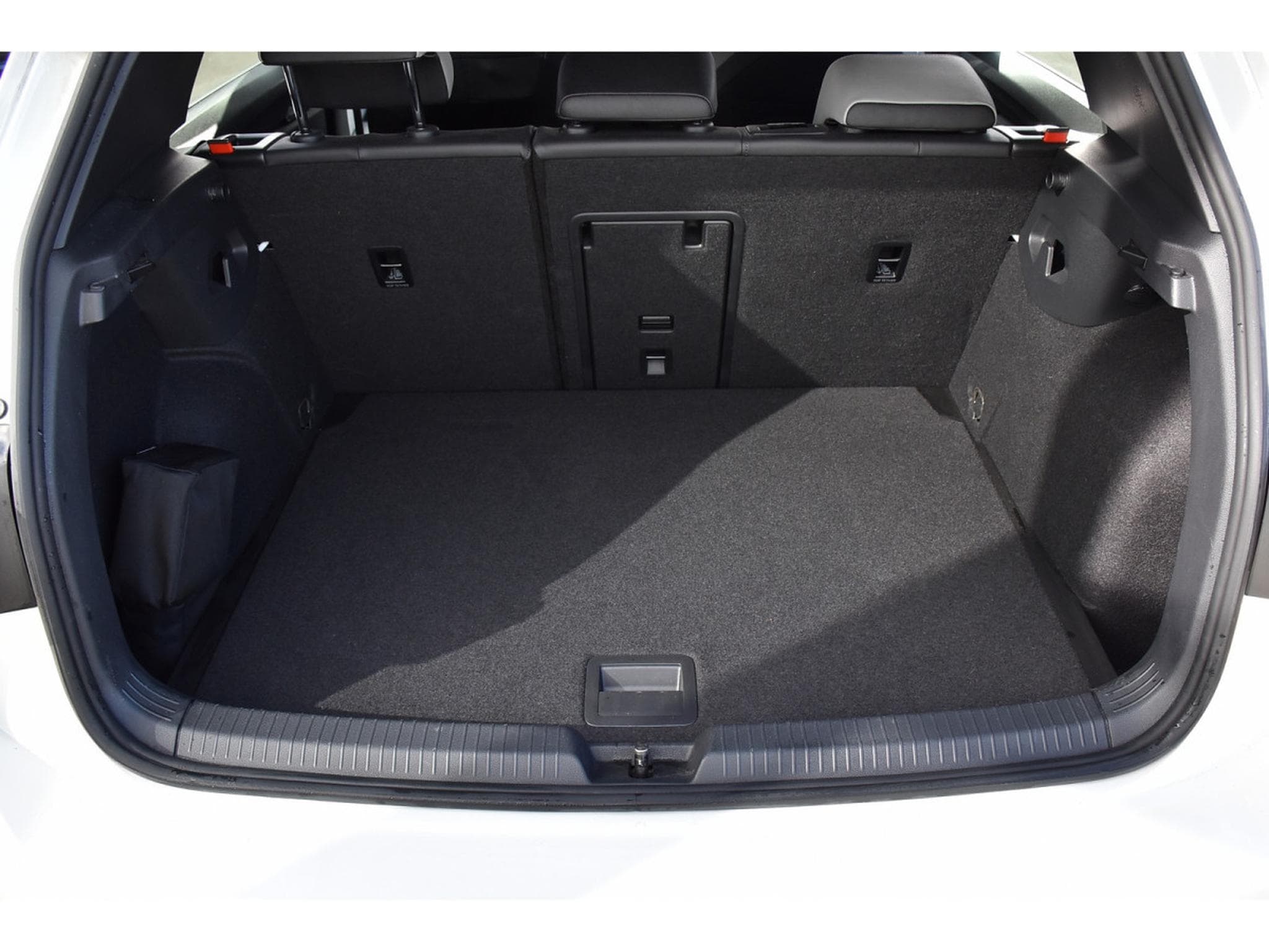 VW Golf 1.5 eTSI R-Line DSG ACC TRAVEL SIDE CAM PARK KEYLESS 1° MAIN (2021) - Photo 24