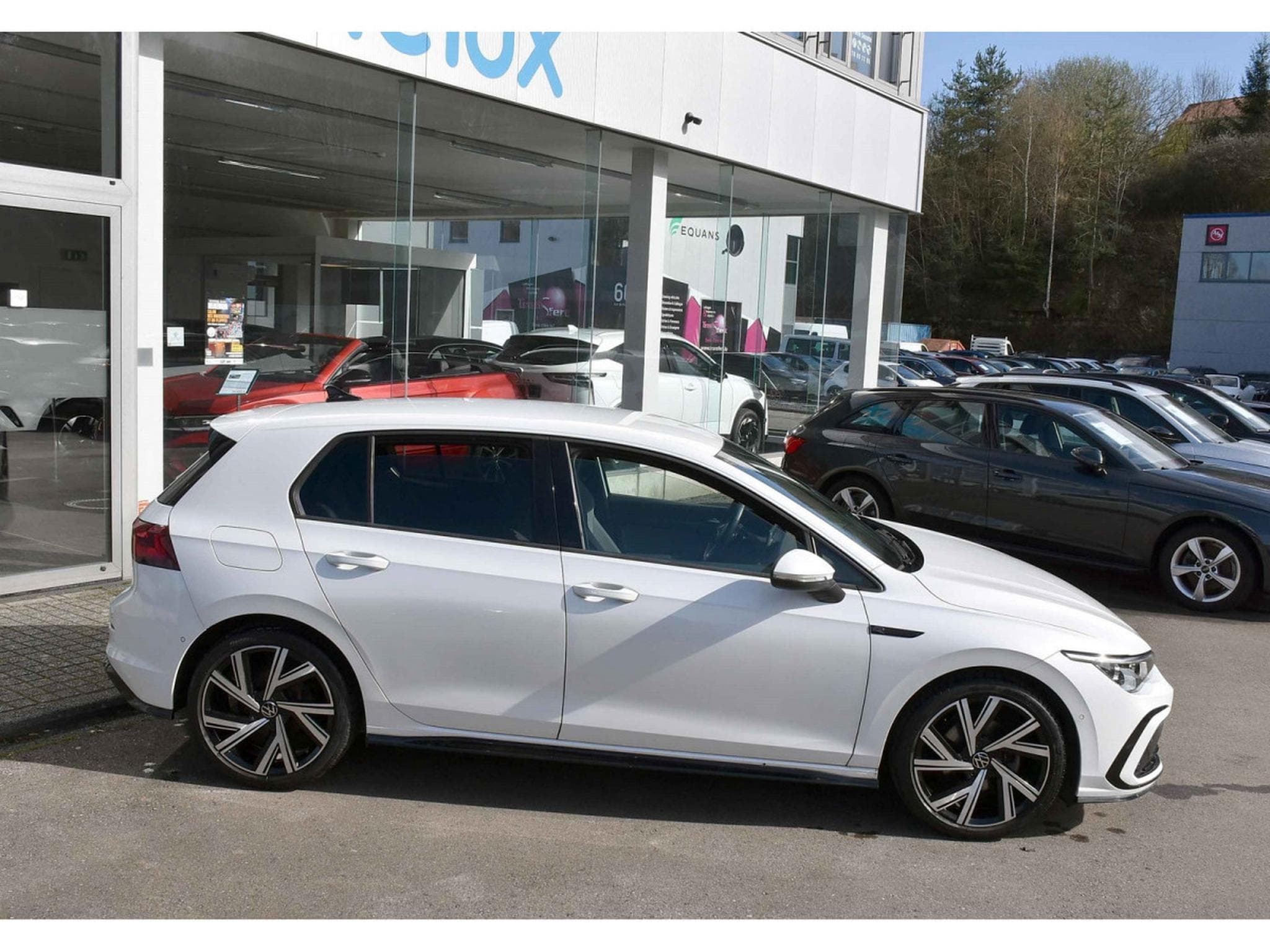 VW Golf 1.5 eTSI R-Line DSG ACC TRAVEL SIDE CAM PARK KEYLESS 1° MAIN (2021) - Photo 3