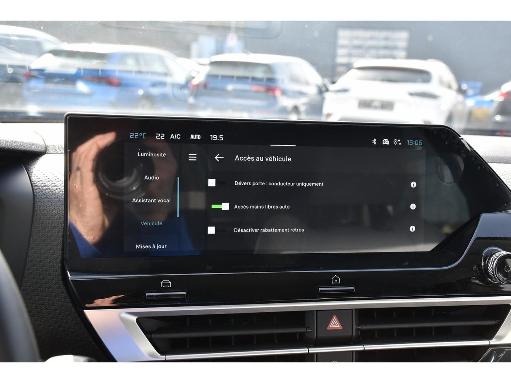 Citroën C4 1.2 MHEV MAX e-DCS6 ACC SIDE LANE HUD CAM360 1° MAIN (2025) - Photo 17