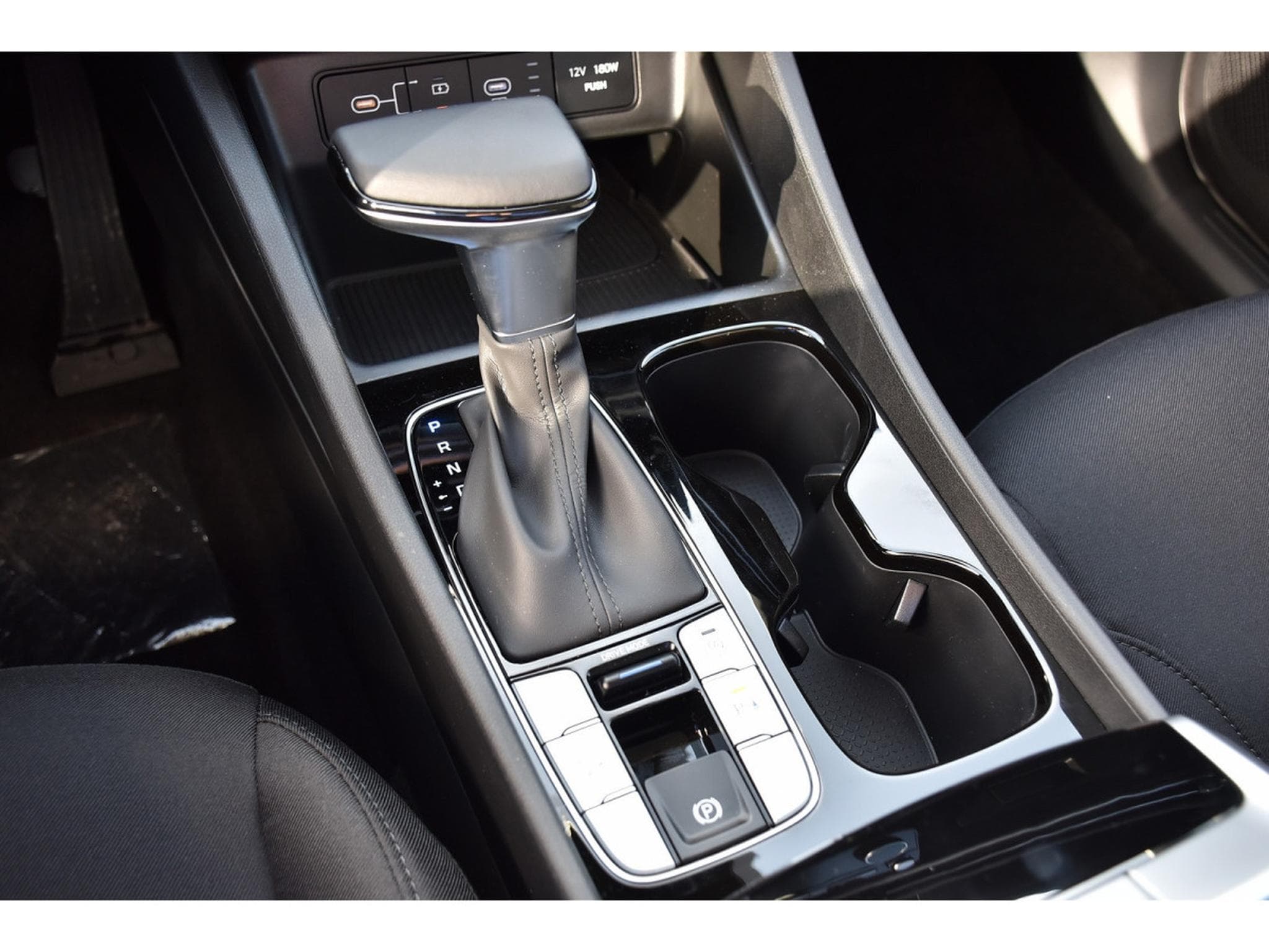 Hyundai Tucson 1.6 T-GDI Feel 7DCT REGUL LANE SIDE GPS KEYLESS NEUF (2026) - Photo 16